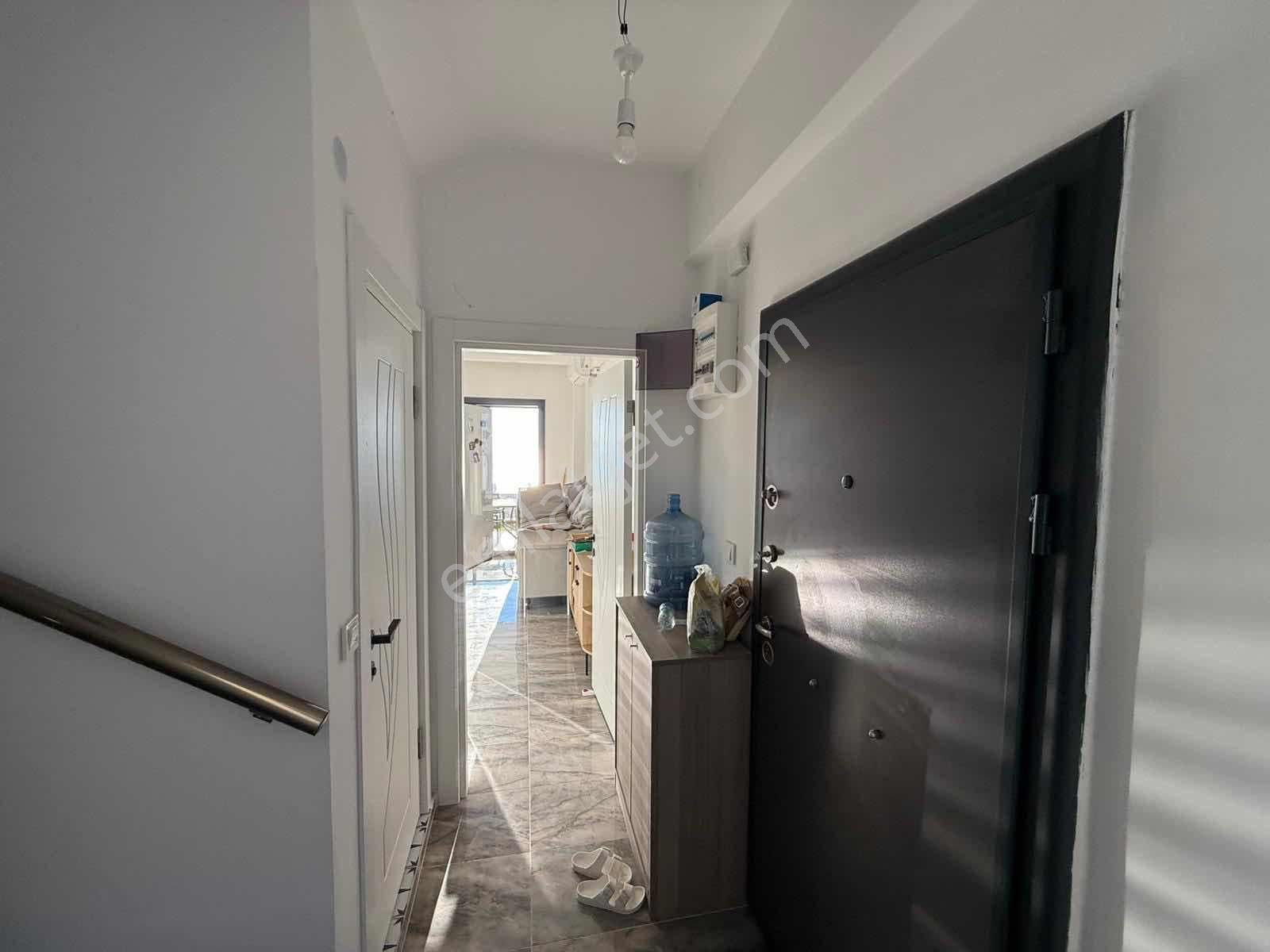 Deniz Manzaralı Havuzlu Site İçi 3+1 Eşyasız Müstakil Villa - Görsel 23