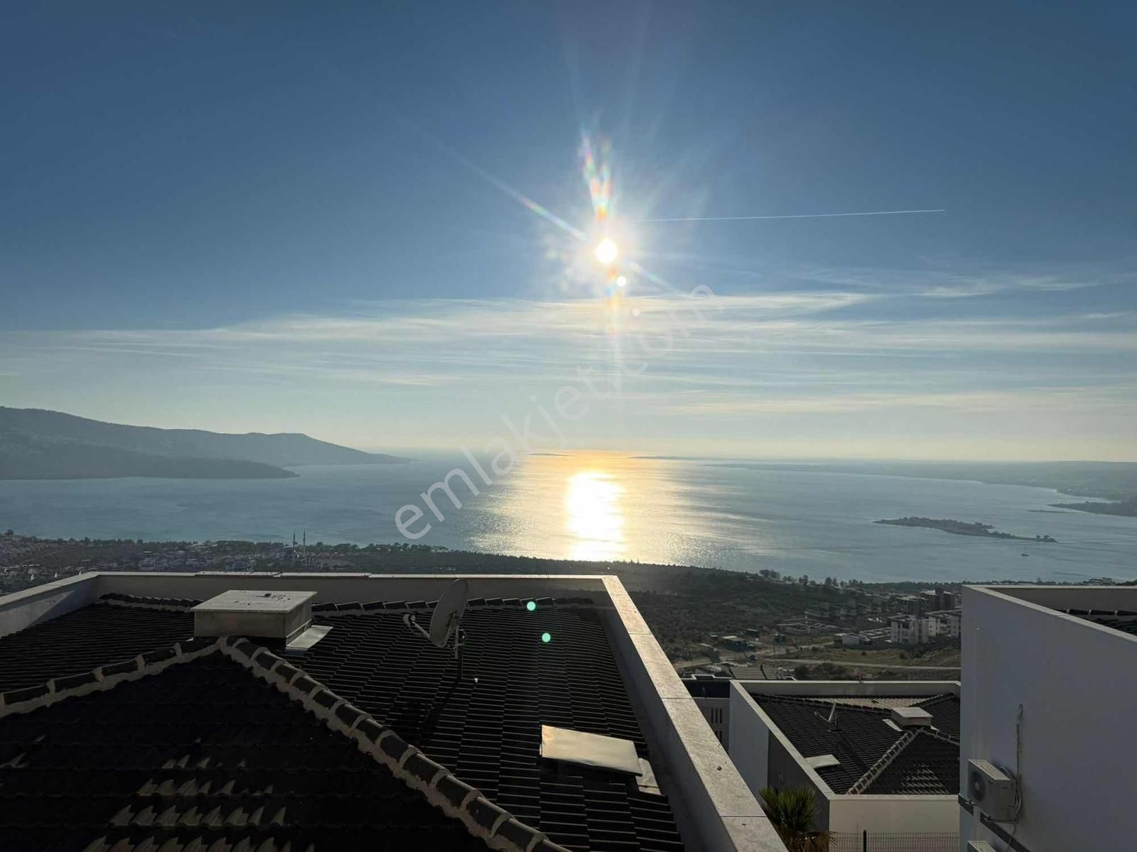Deniz Manzaralı Havuzlu Site İçi 3+1 Eşyasız Müstakil Villa - Görsel 29