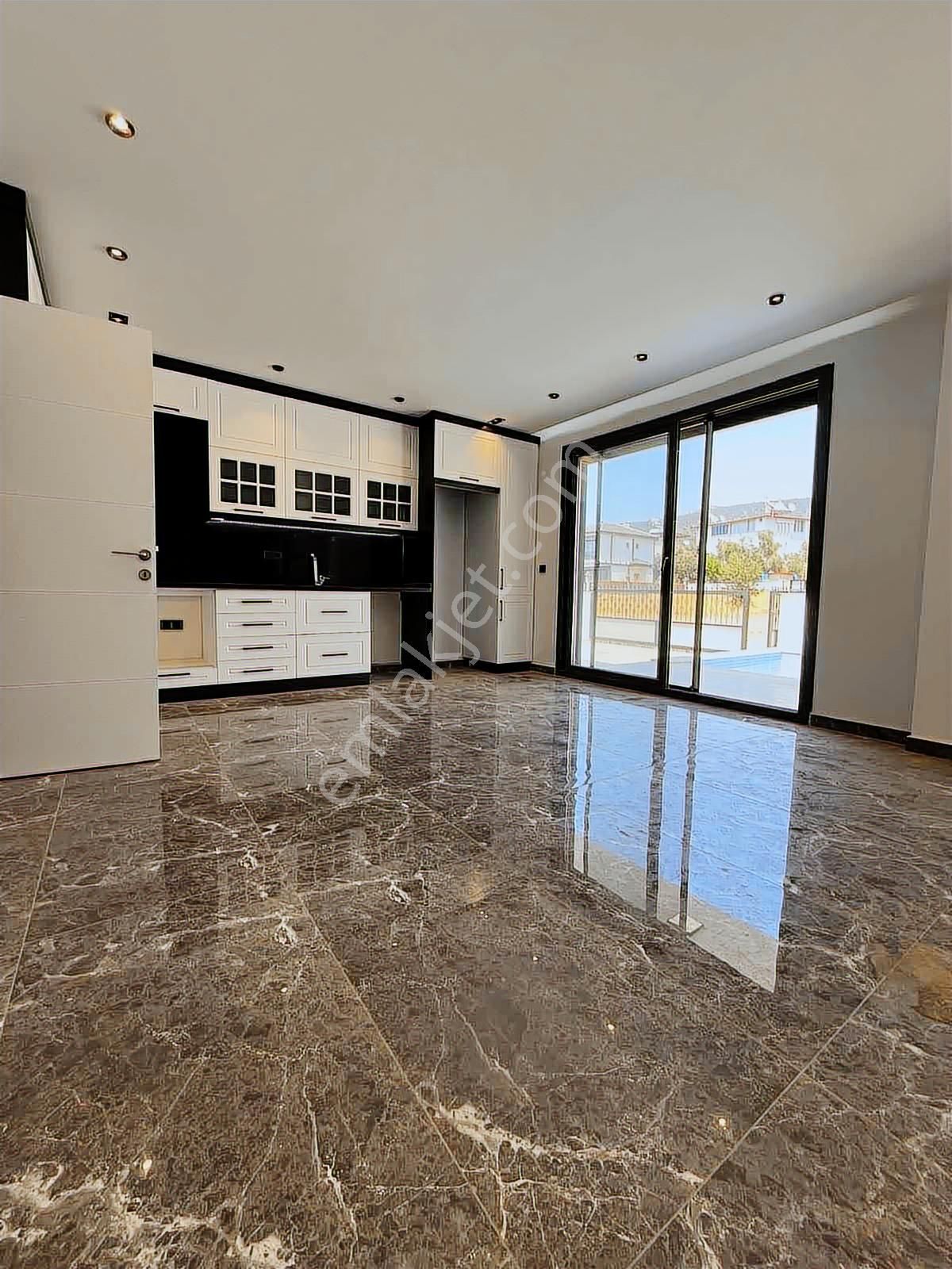 Didim Akbük De Lüx Yaşam Akıllı Sistem 4+1 Müstakil Villa - Görsel 14