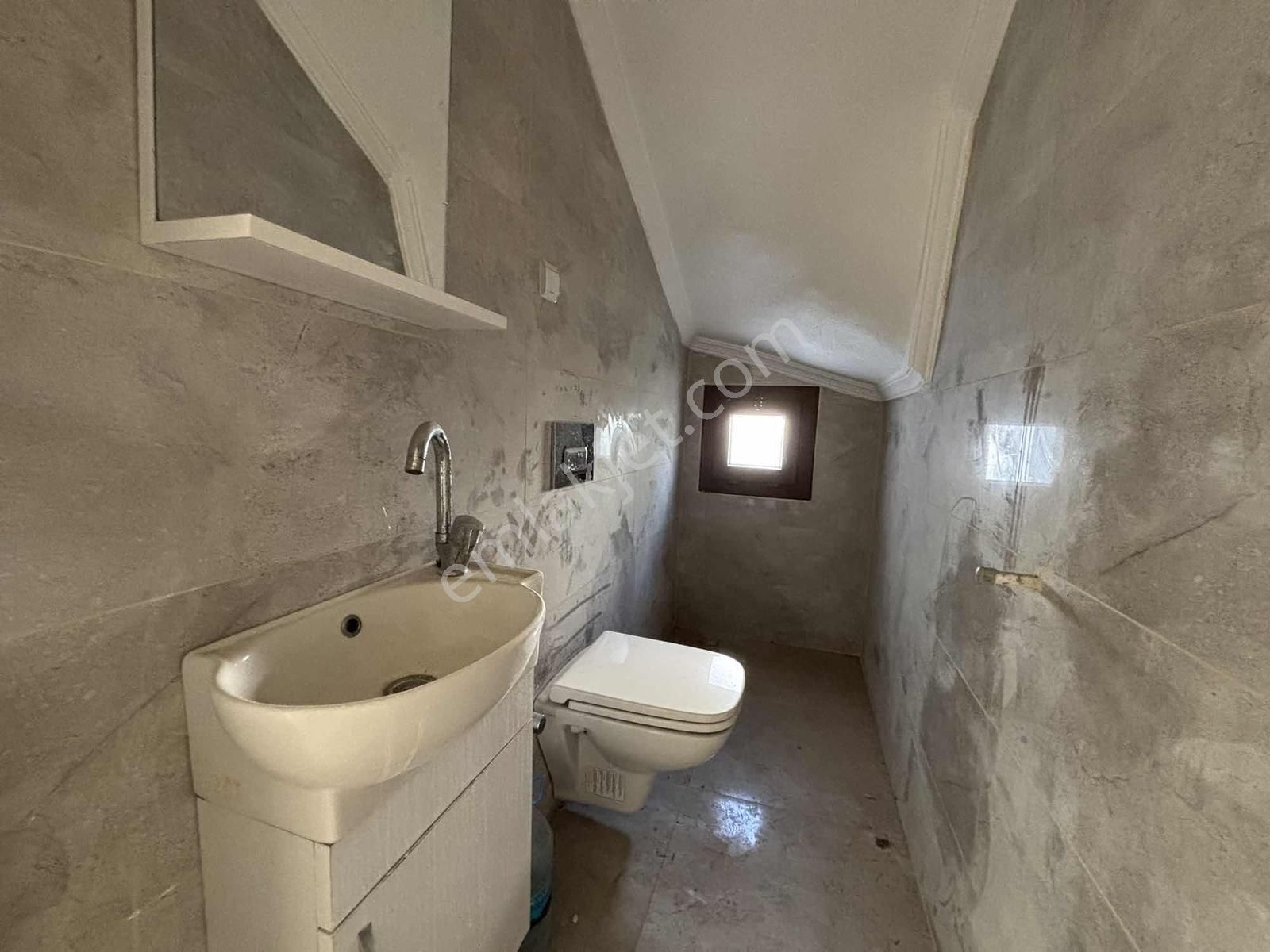 Merkezi Konumda, Denize 200 Mt. Yüksek Yatırım Değerli 5+1 Villa - Görsel 6