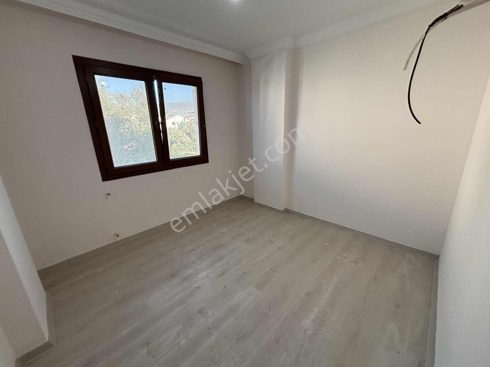 Merkezi Konumda, Denize 200 Mt. Yüksek Yatırım Değerli 5+1 Villa - Görsel 14