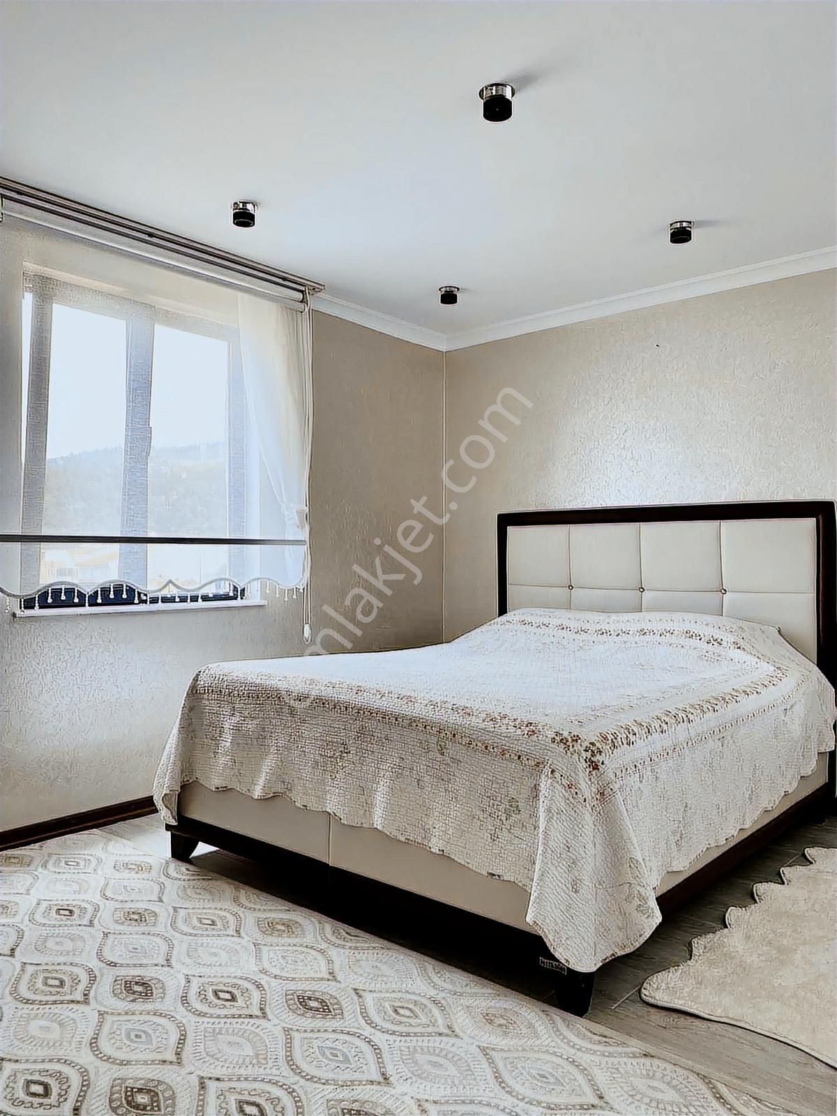 Uludağ Manzara,yerden Isıtma,asansörlü 4+1 Lüx Dublex Satılık - Görsel 3