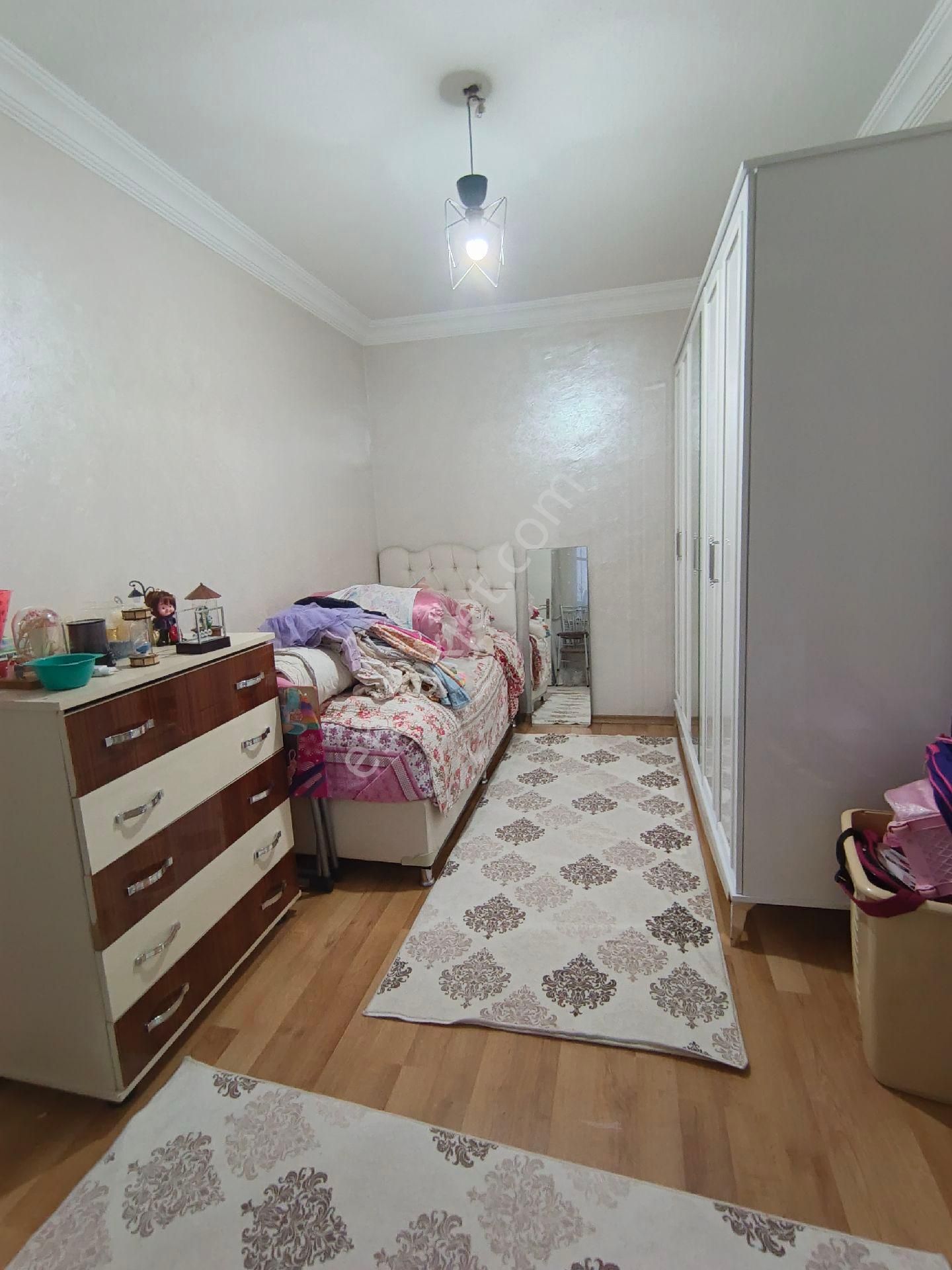 Malazgirt Mahallesinde 2+1 Satılık Daire - Görsel 5