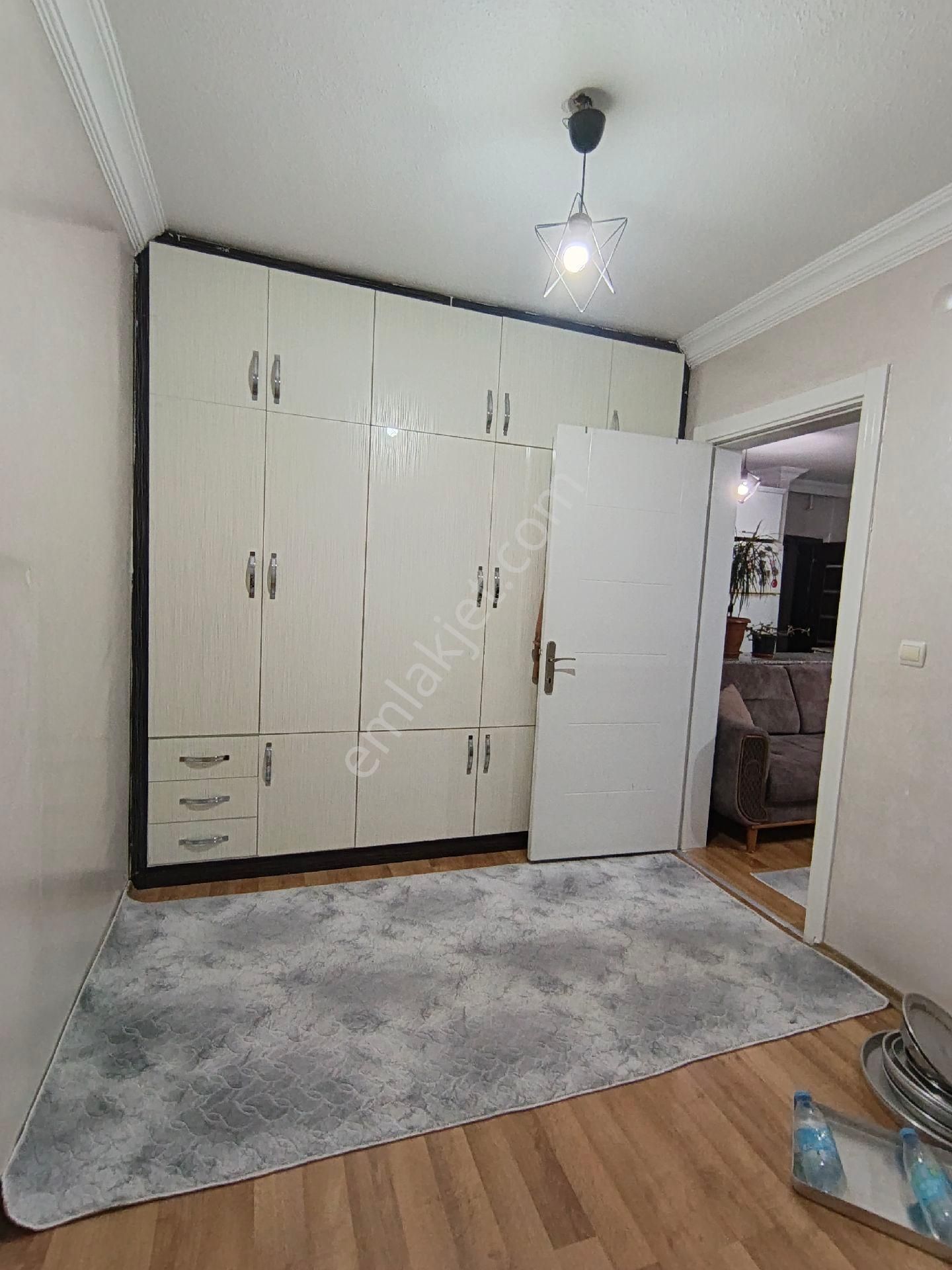 Malazgirt Mahallesinde 2+1 Satılık Daire - Görsel 4