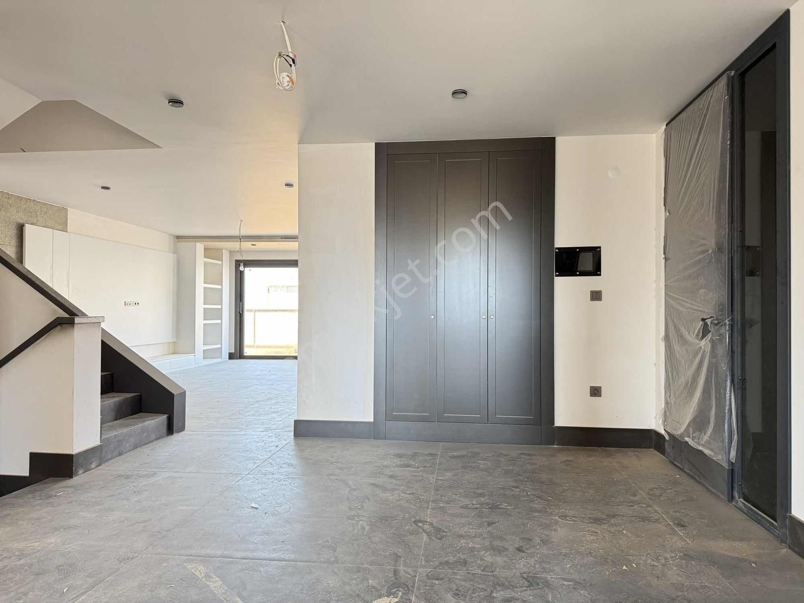 Güzelbahçe Yelki'de Özel Havuzlu Deniz Manzaralı Ultra Lüks 6+2 - Görsel 18