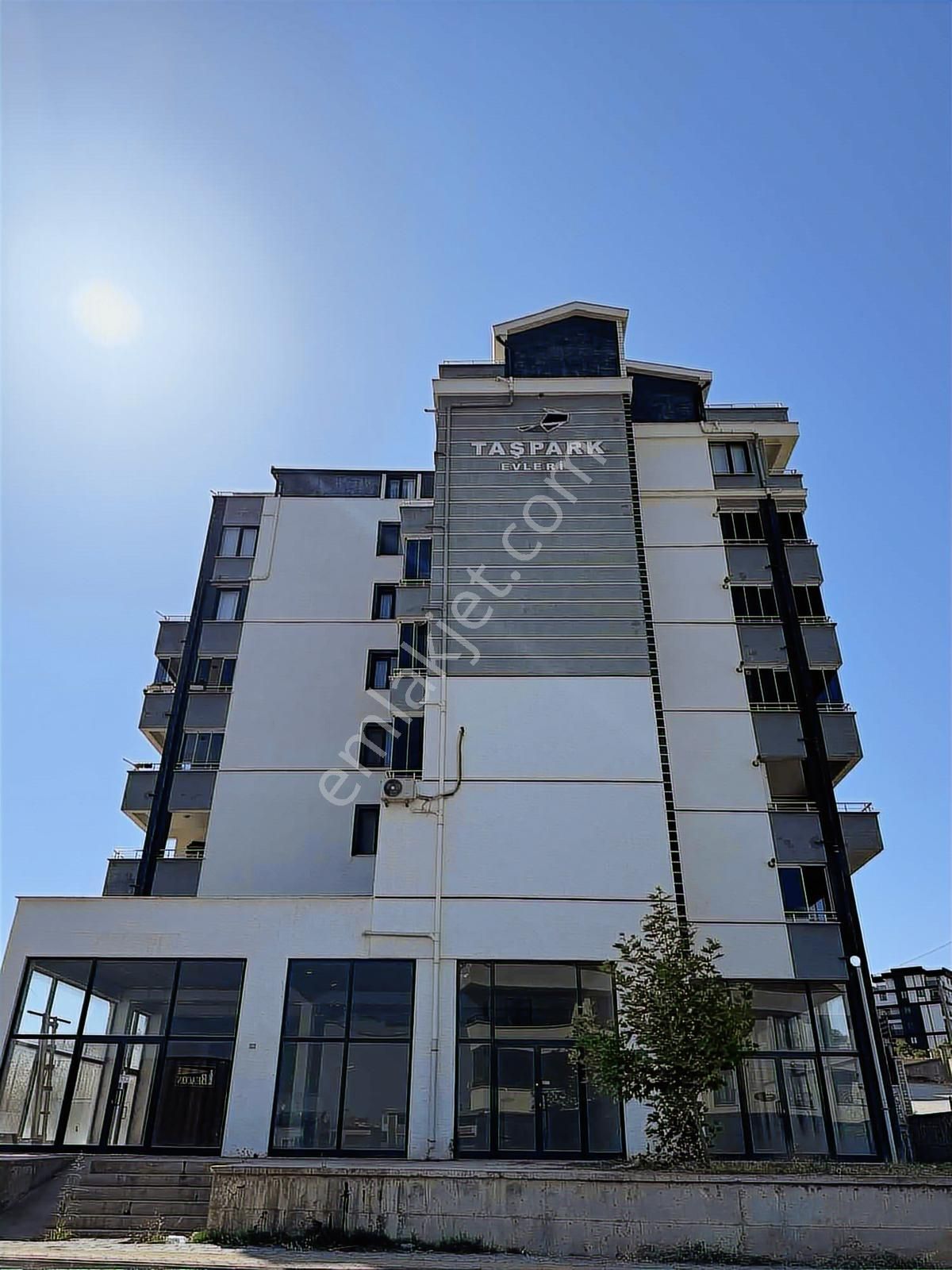 Hastane Cadde Kiralık 120 Mt2 Dükkan - Görsel 3