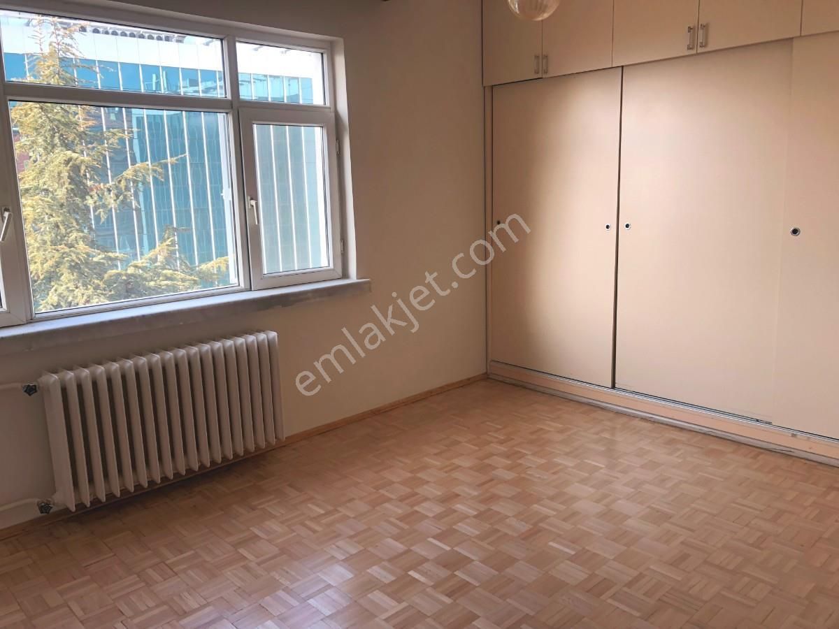 Esat Caddesi (eski Dedeman) Şimdiki Latanya Otel Arkası 3+1 Ko - Görsel 14