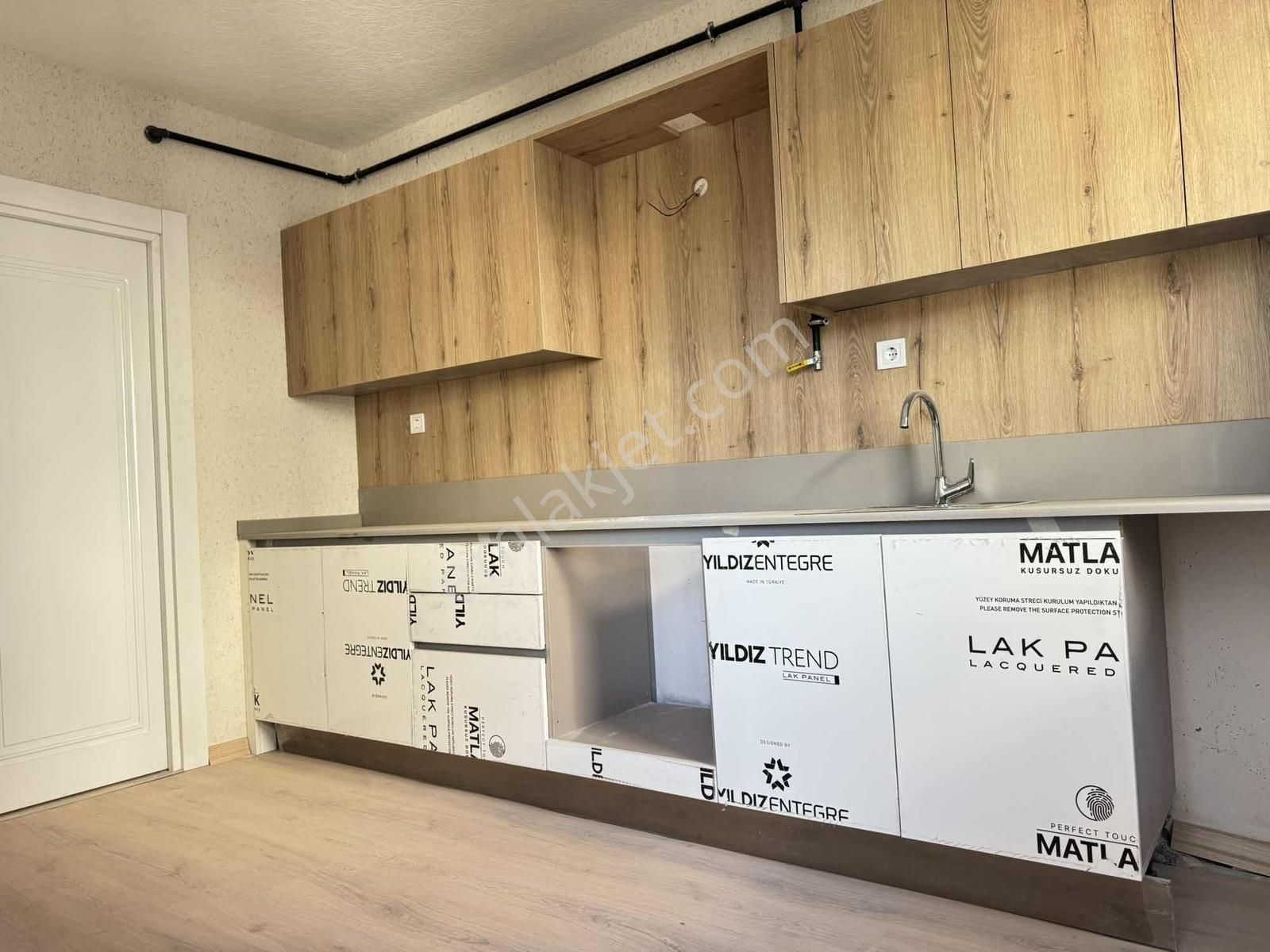 Prestij Yeni Hayat Kiralık Arakat Orta Tip 3+1 Daire - Görsel 18