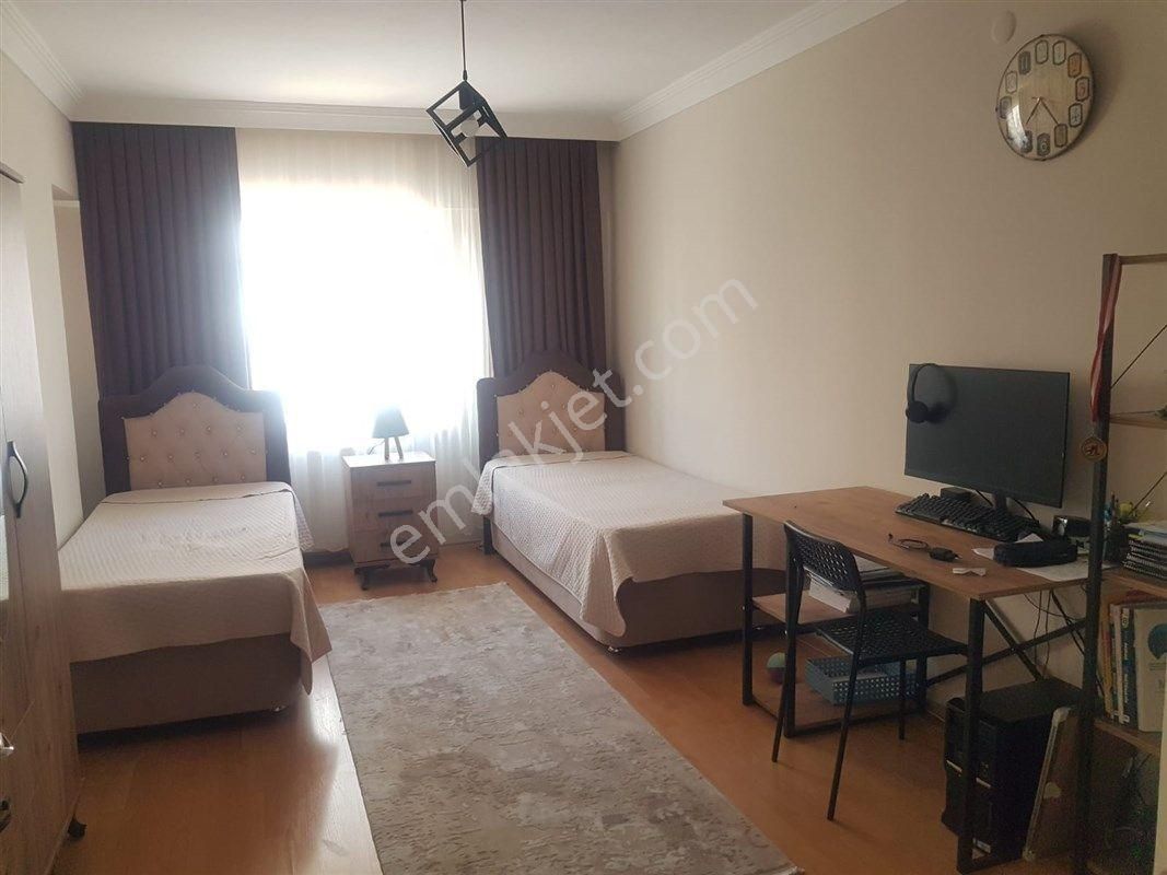 Bursa Nilüfer İhsaniye Kanuni Cad. 160 M2 Kiralık 3.kat 3+1 Daire 30.000 Tl - Görsel 4