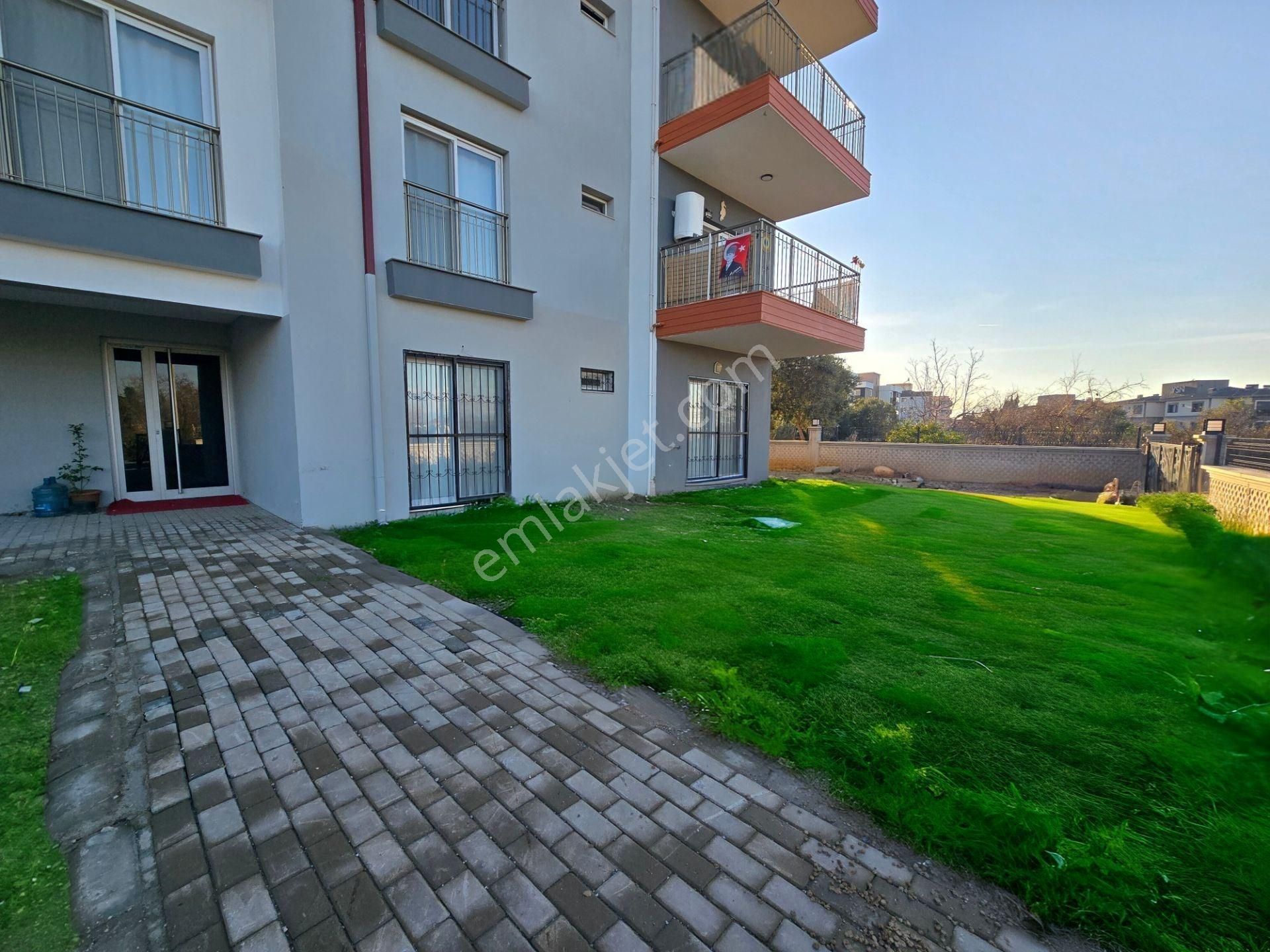 Kuşadası Davutlarda Satılık Eşyalı Bahçeli 1+1 Havuzlu Sitede - Görsel 9