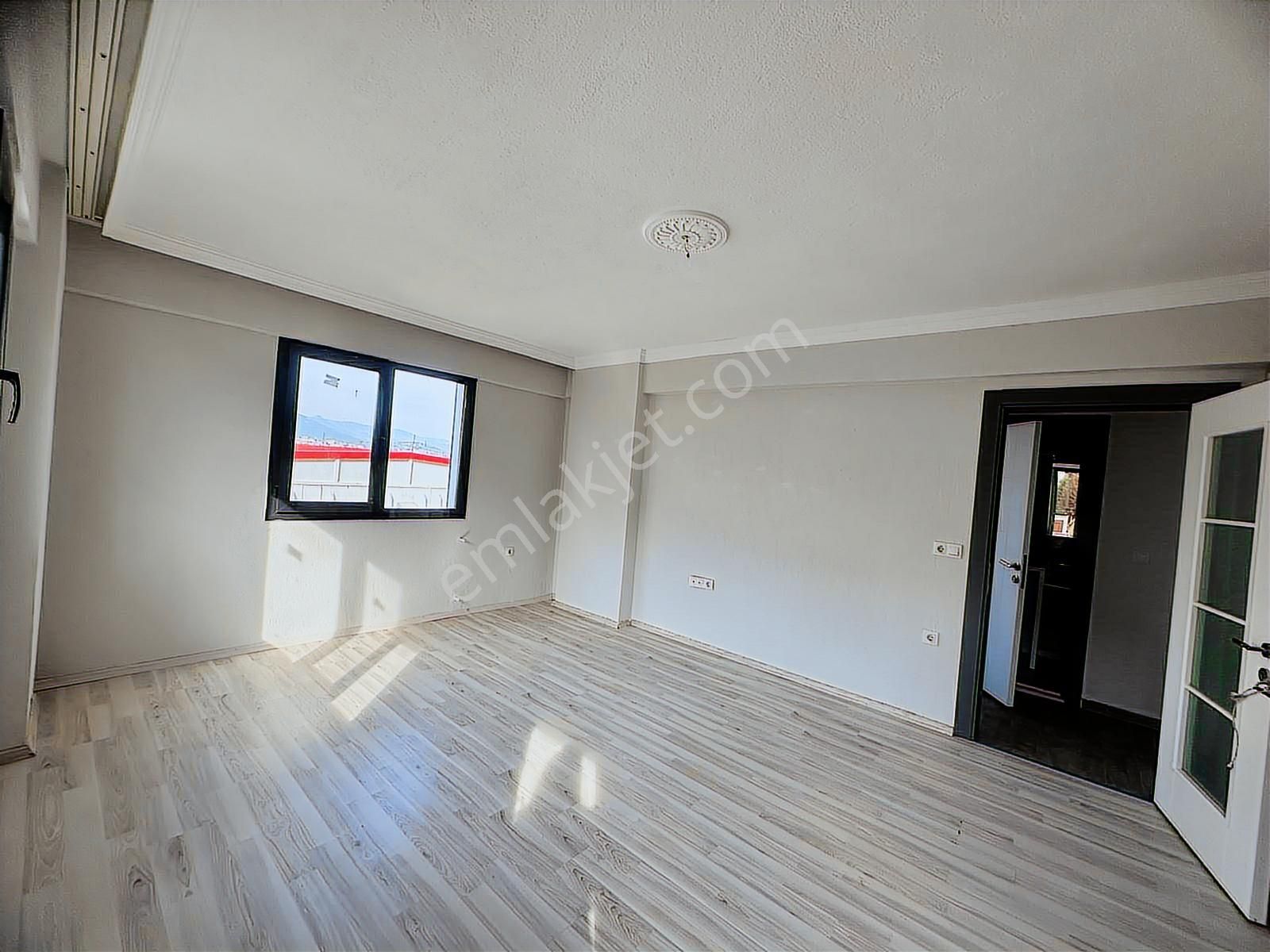 Foça Kazım Dirik Mah. Kiralık 2+1 Daire - Görsel 17