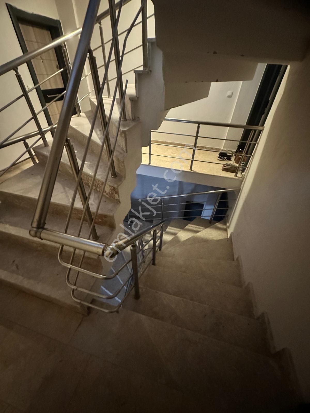 Foça Kazım Dirik Mah. Kiralık 2+1 Daire - Görsel 27