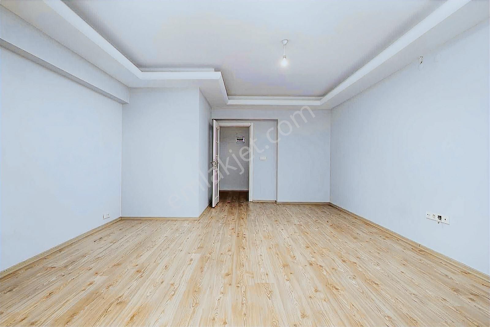 Millet Mah. Derya Caddesi Üzerinde Kiralık Ferah 3+1 Daire - Görsel 16