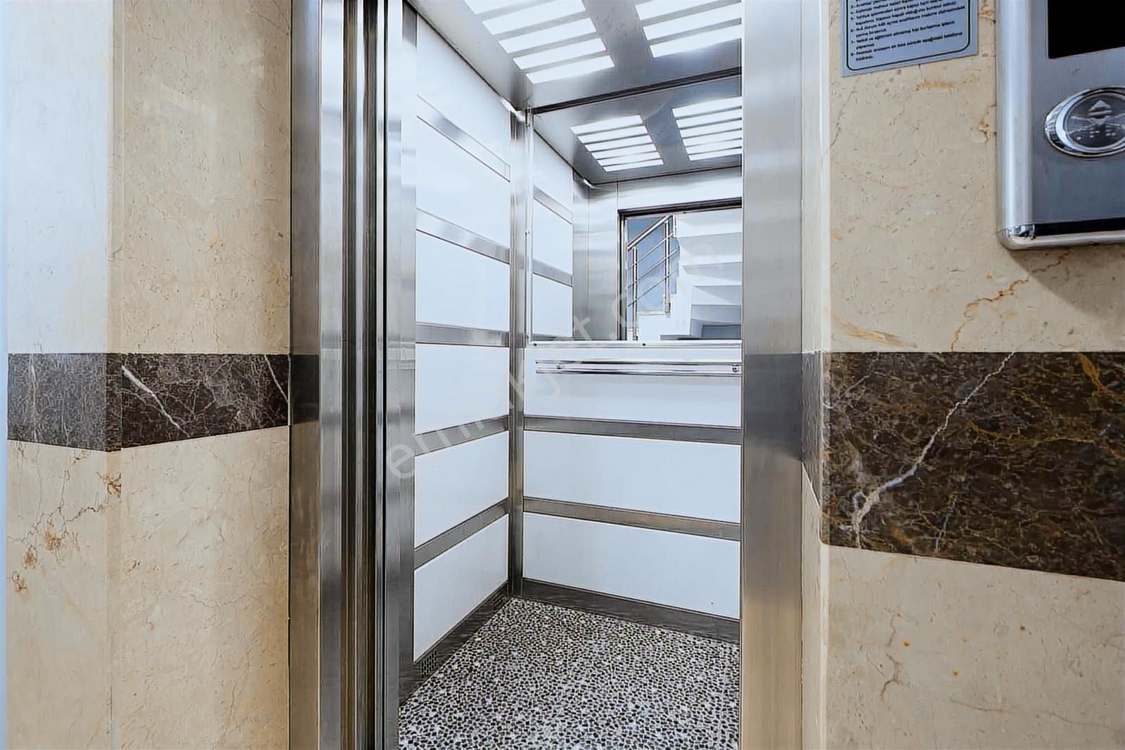 Millet Mah. Derya Caddesi Üzerinde Kiralık Ferah 3+1 Daire - Görsel 24