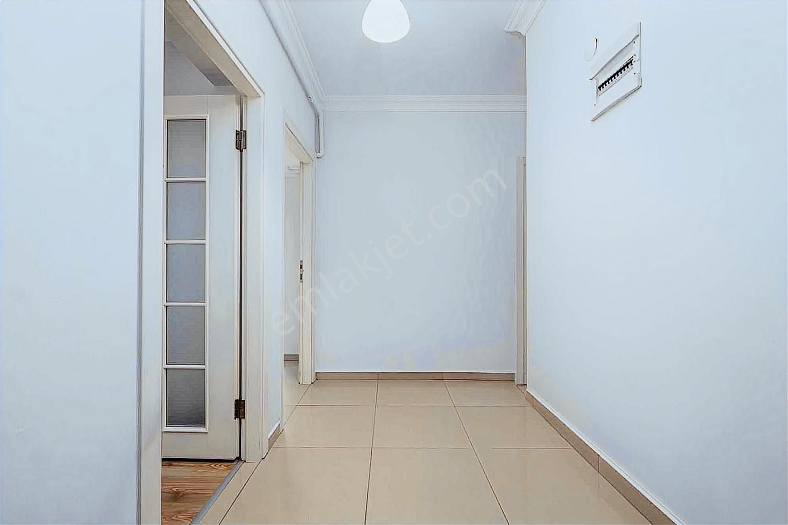 Millet Mah. Derya Caddesi Üzerinde Kiralık Ferah 3+1 Daire - Görsel 15