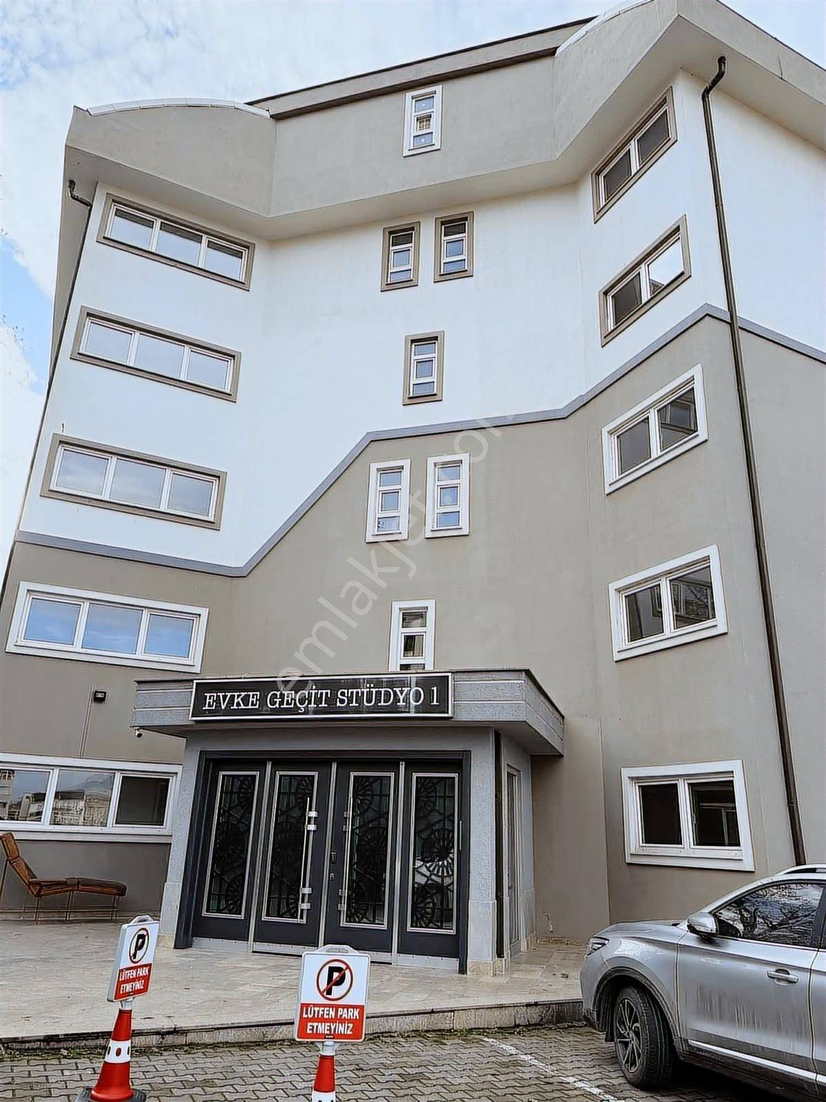 Geçit Stüdyo Evke 1 Havuzlu Ferah 1+1 Eşyalı Kiralık Daire - Görsel 13