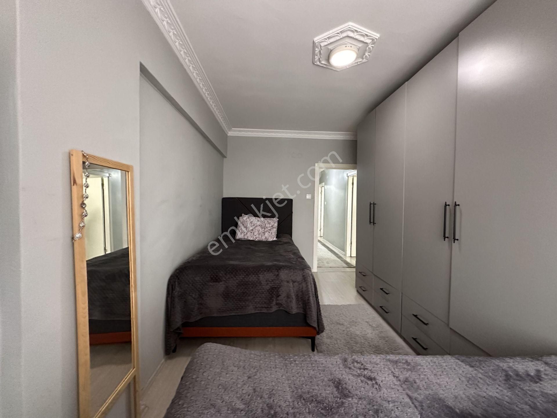 Kalecik Emlak'tan Y.emre Mahallesinde Asansörlü Ful Yapılı 3+1 Daire - Görsel 12