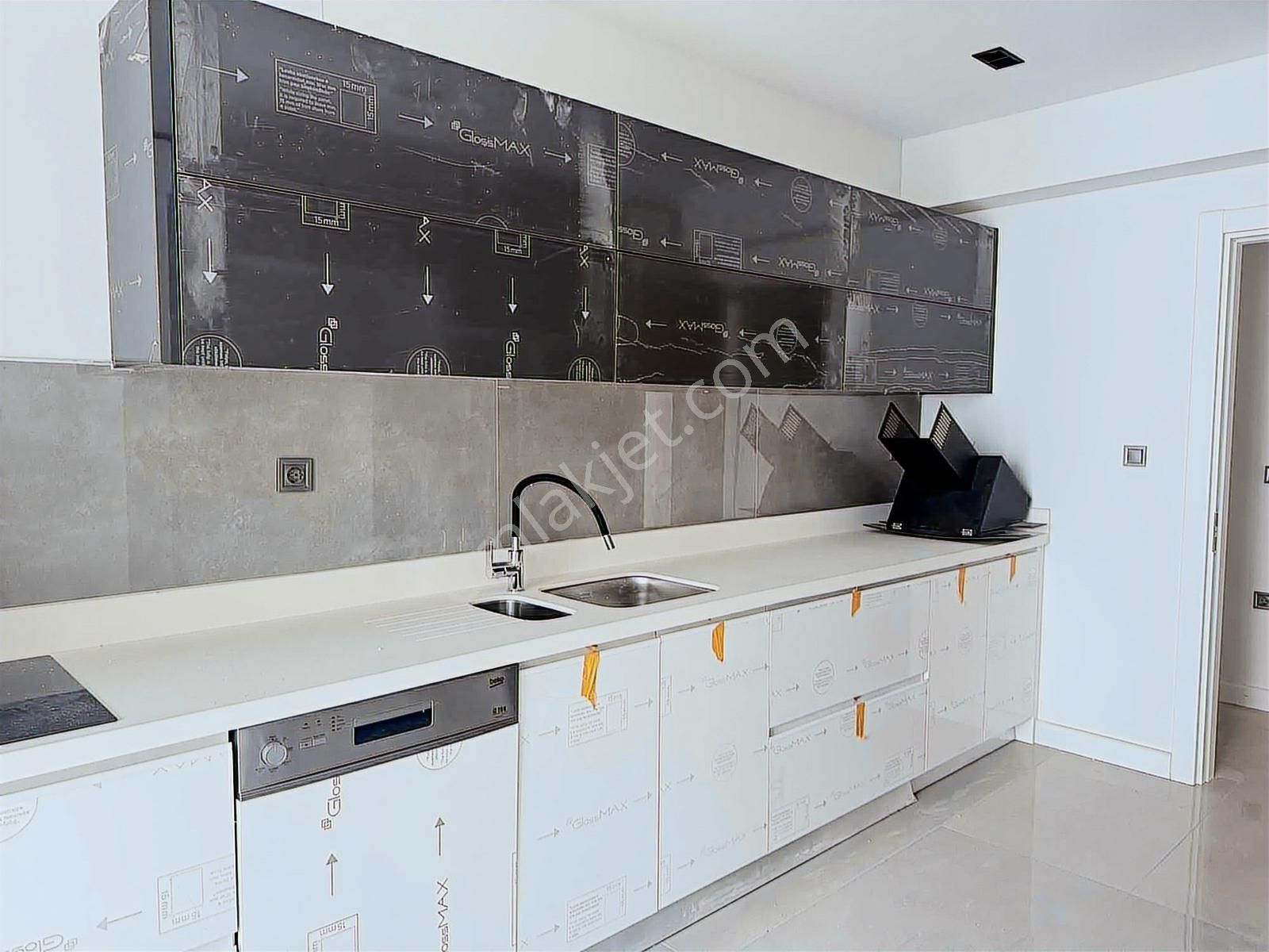 Balkan Mahallesi Shu 09 Sitesinde Kiralık 3+1 Daire - Görsel 5