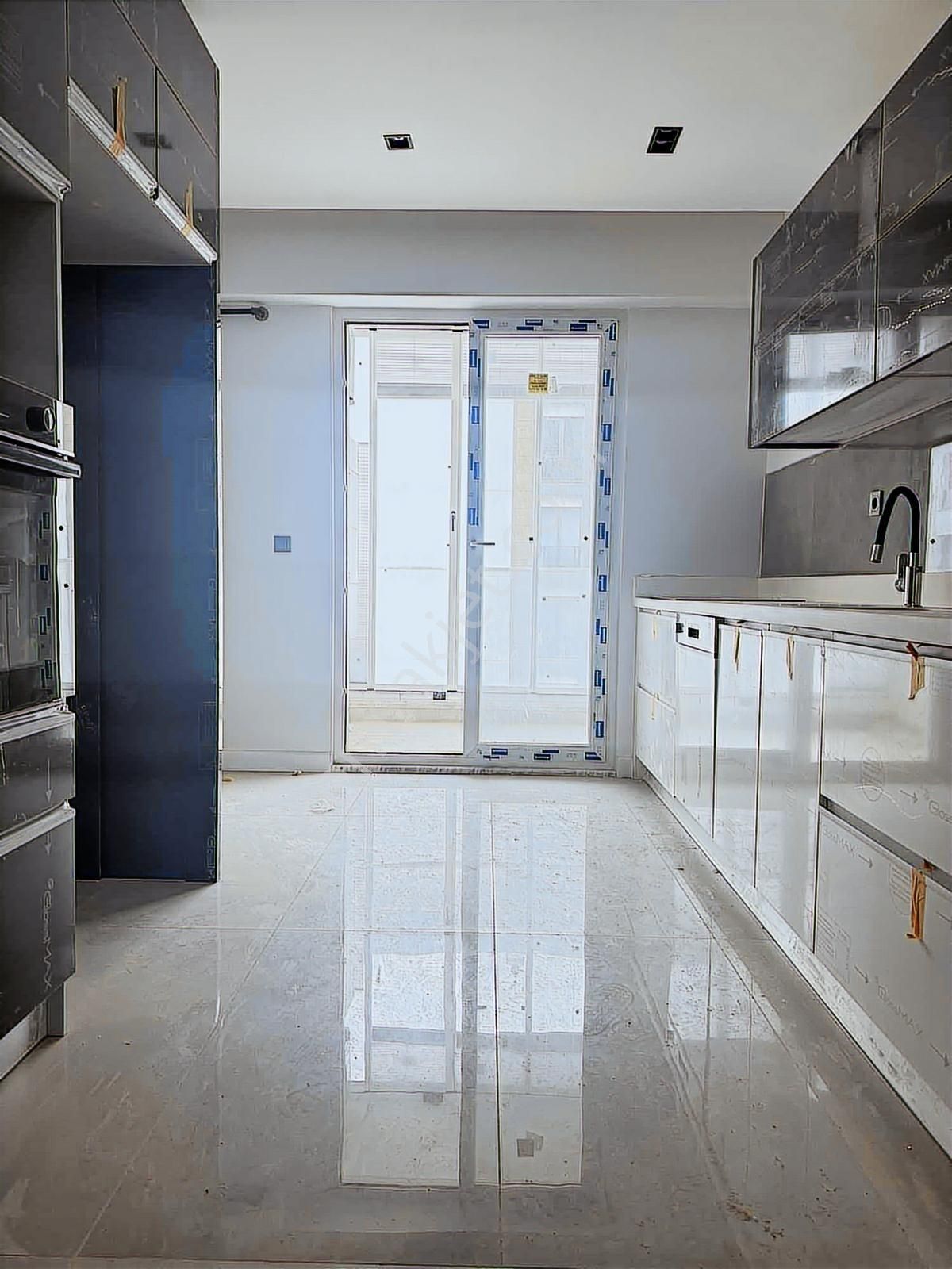 Balkan Mahallesi Shu 09 Sitesinde Kiralık 3+1 Daire - Görsel 12