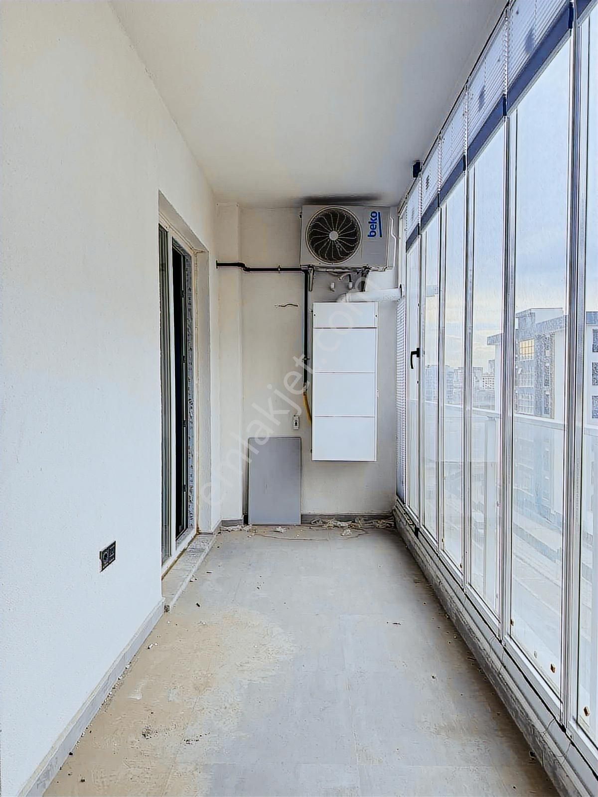 Balkan Mahallesi Shu 09 Sitesinde Kiralık 3+1 Daire - Görsel 6