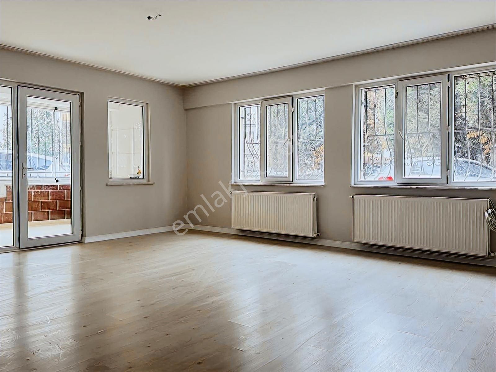 Nur İpek 3 Sitesinde Kiralık 3+1 Bahçe Katı Daire - Görsel 3