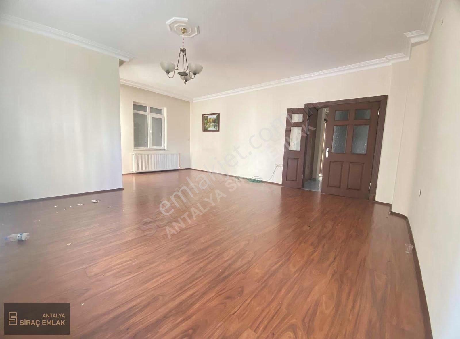 Antalya Kızıltoprak Mah 4+1 Asansörlü Doğalgazlı Kiralık Dubleks