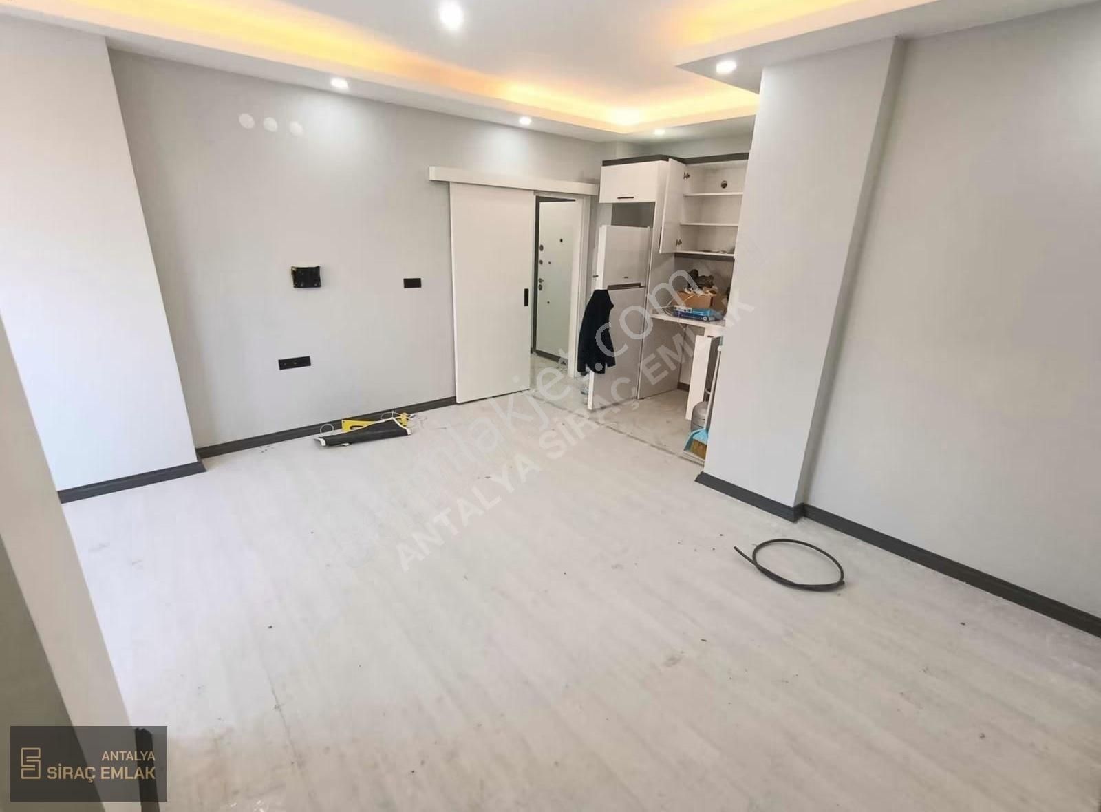 Antalya Kepez Kuzeyyakada Geniş Depo Alanlı 2+1 Satılık Daire - Görsel 2