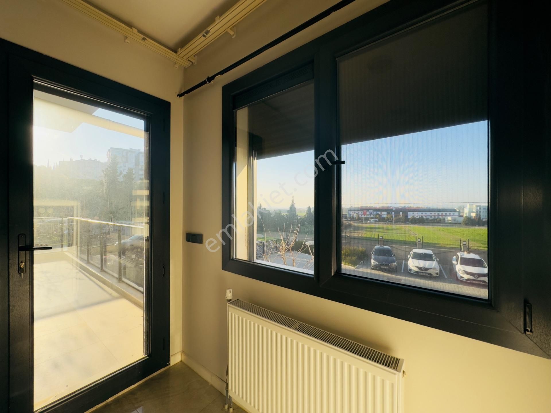 Huzur Bahçeli Kapalı Mutfaklı Aydınlık 3+1 Kiralık Köşe Daire - Görsel 15