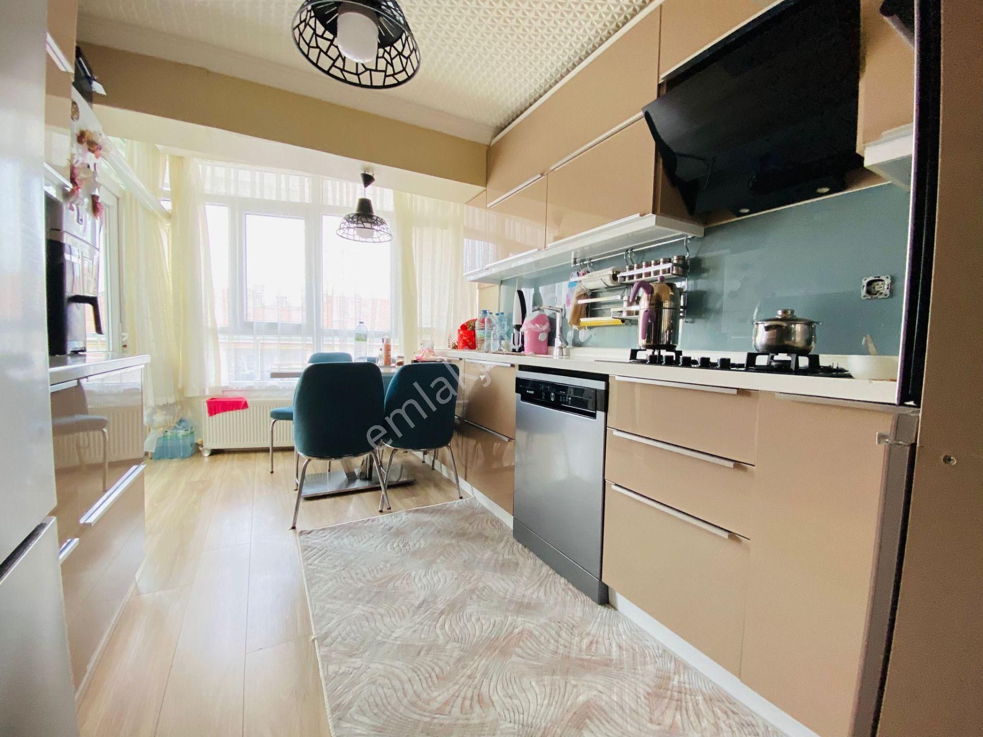 Kutlu'da Mutlu Cad. Yakını 3+1 Katta Yapılı Satılık Daire !!! - Görsel 4