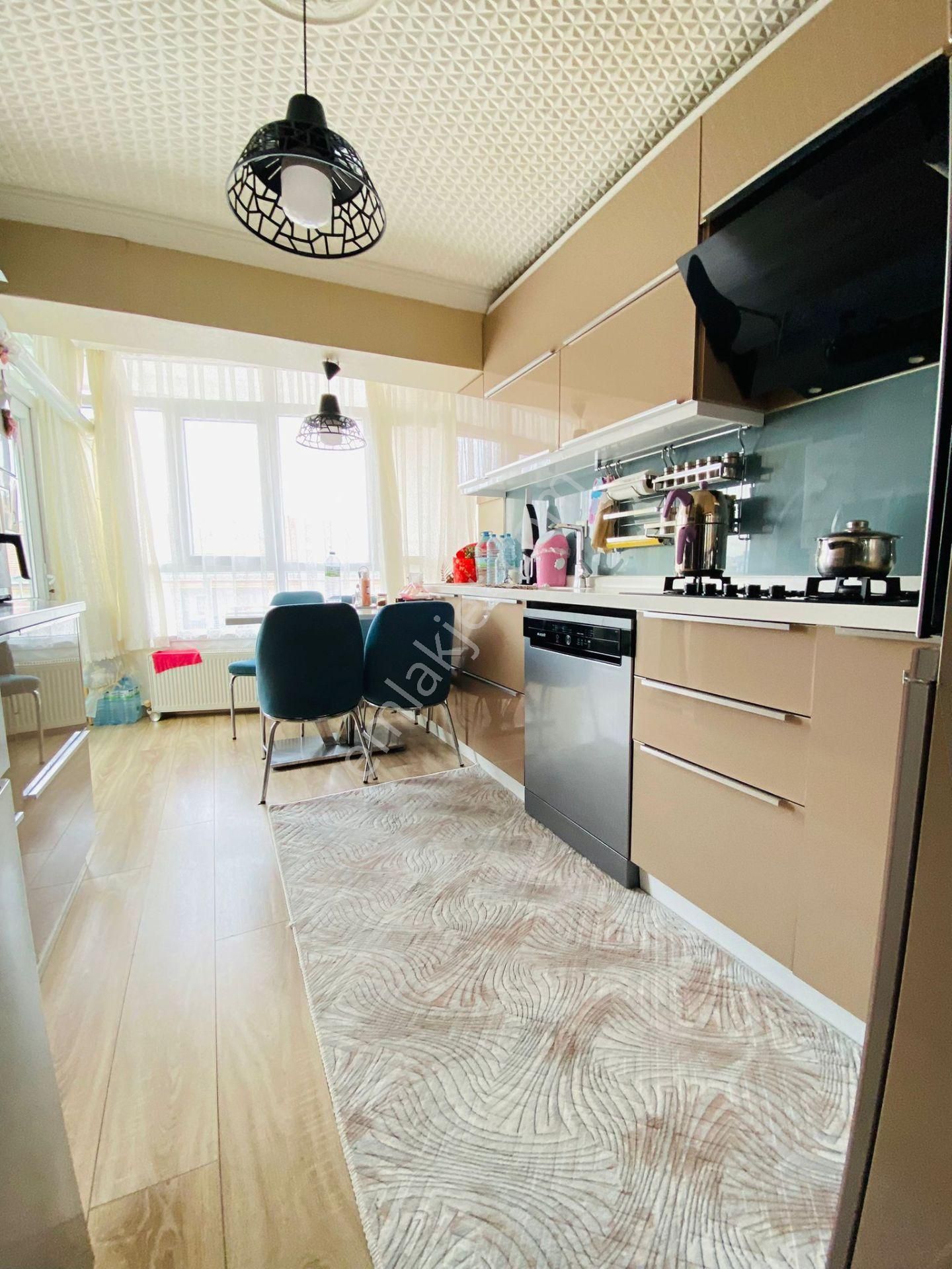 Kutlu'da Mutlu Cad. Yakını 3+1 Katta Yapılı Satılık Daire !!! - Görsel 5