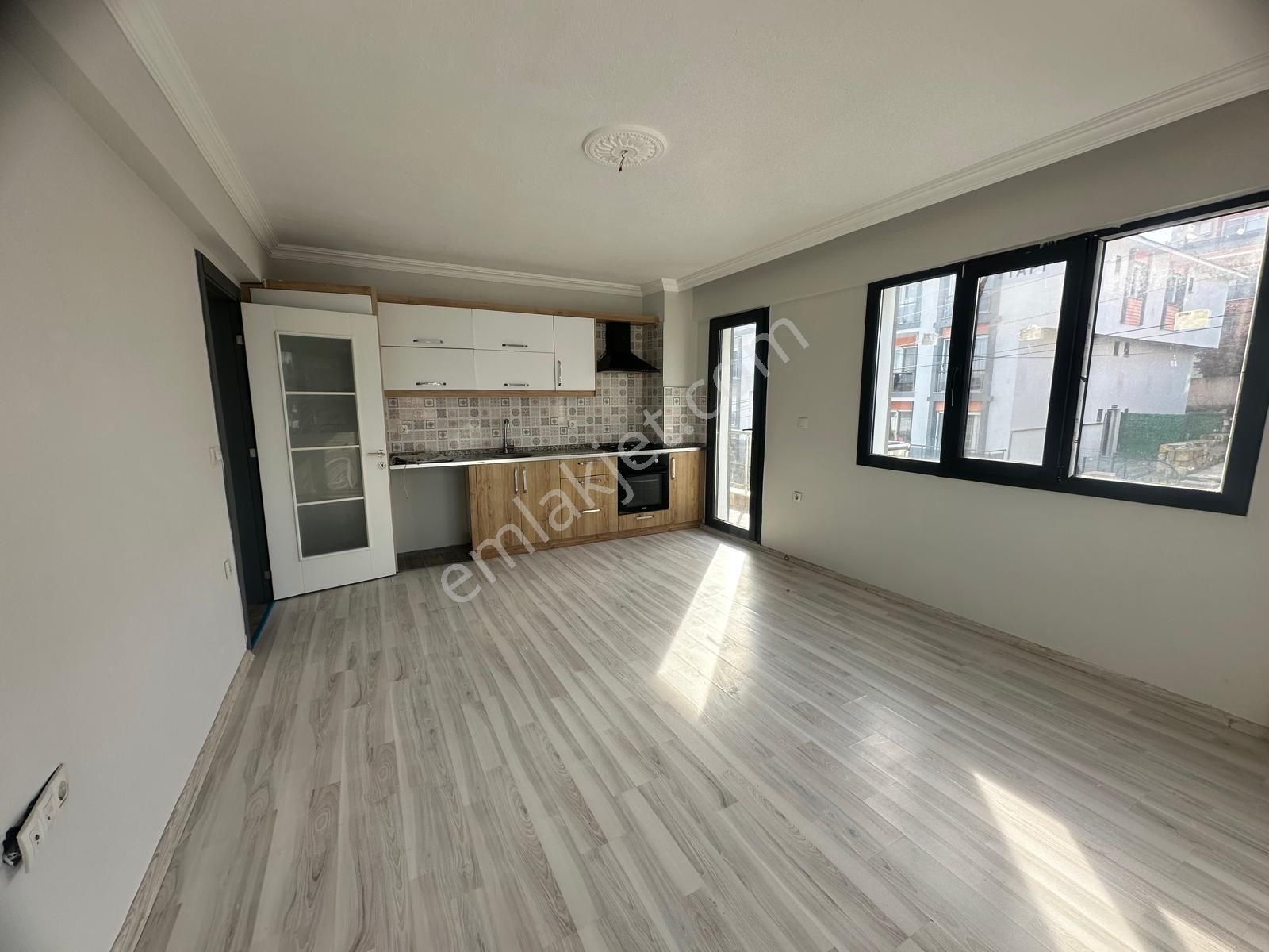 Foça Kazım Dirik Mah. Eşyalı Kiralık 2+1 Daire - Görsel 8