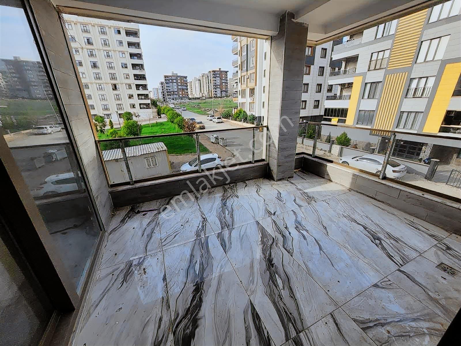 Güzelşehir Doğukente 4+1 Tek Katlı 245m2 Satılık Fırsat Daire - Görsel 28