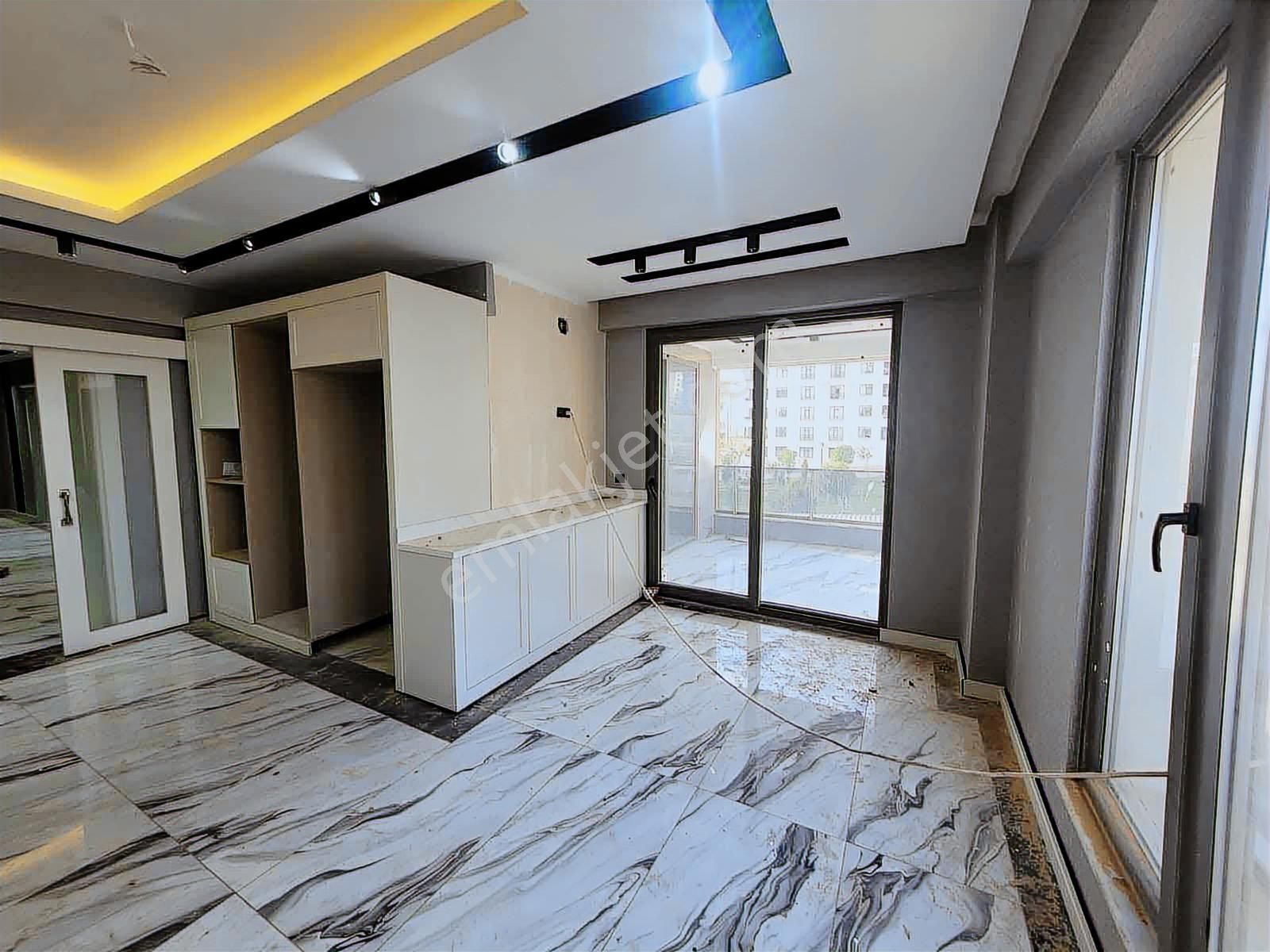 Güzelşehir Doğukente 4+1 Tek Katlı 245m2 Satılık Fırsat Daire - Görsel 10