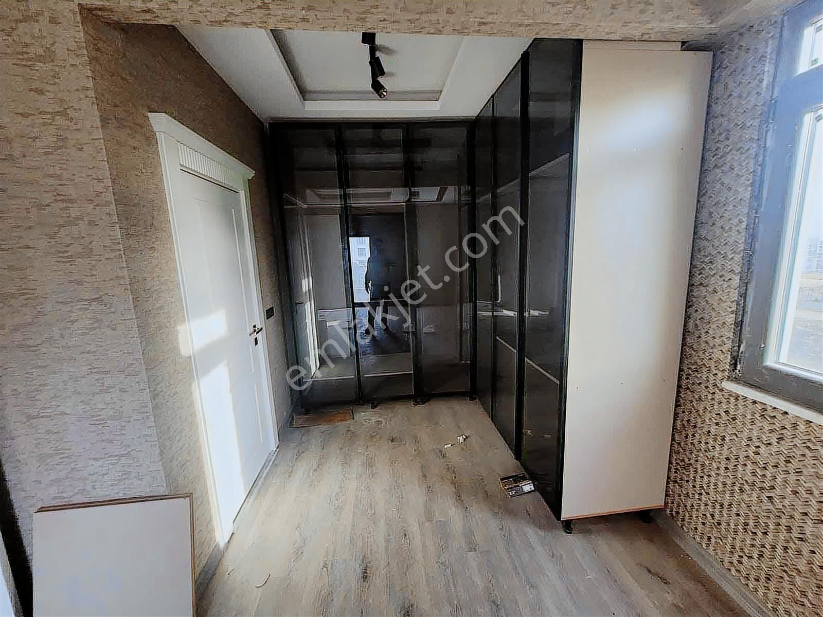 Güzelşehir Doğukente 4+1 Tek Katlı 245m2 Satılık Fırsat Daire - Görsel 33