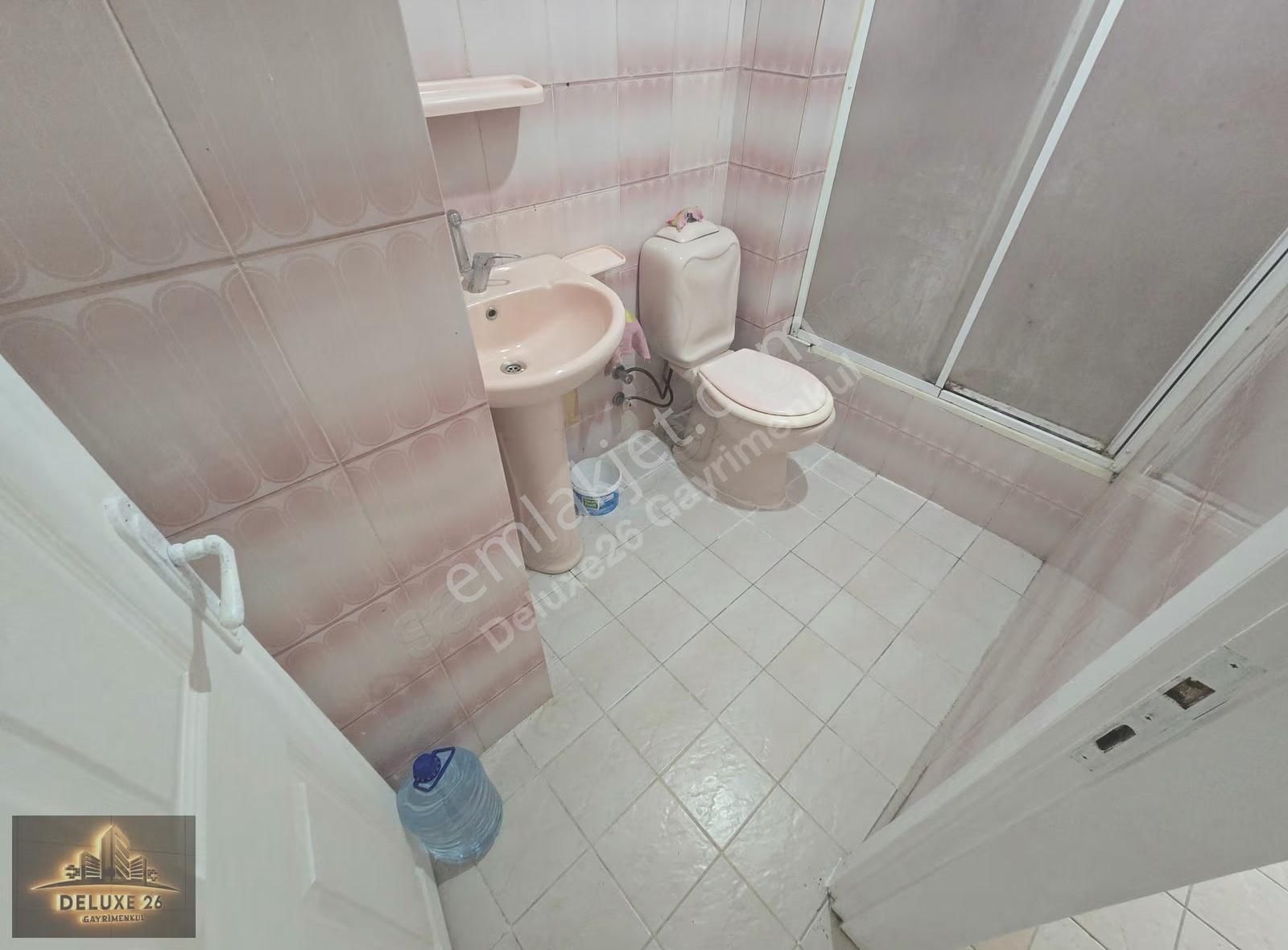 Deluxe 26 ' Dan Merkeze Yakın Balkonlu 2+1 75 M2 Daire - Görsel 11