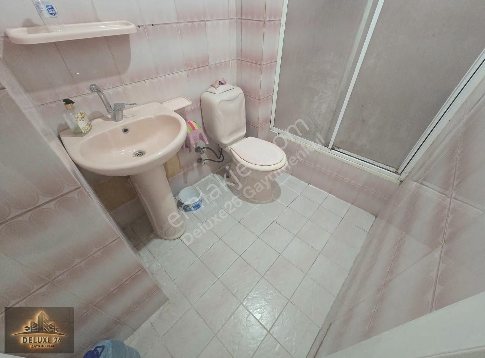 Deluxe 26 ' Dan Merkeze Yakın Balkonlu 2+1 75 M2 Daire - Görsel 2