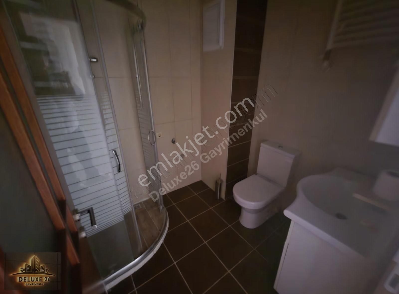 Deluxe 26 ' Dan Yeni Binada Yüksek Giriş 2+1 60 M2 Fırsat Daire - Görsel 3