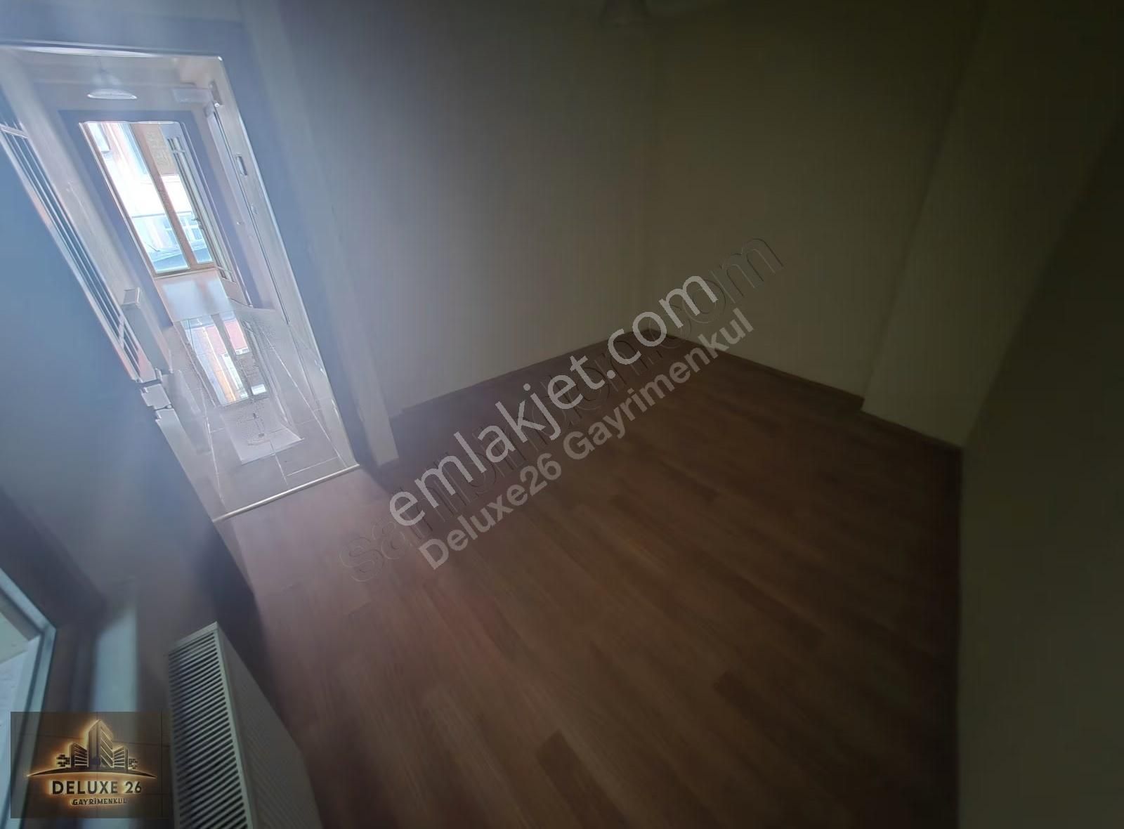 Deluxe 26 ' Dan Yeni Binada Yüksek Giriş 2+1 60 M2 Fırsat Daire - Görsel 18