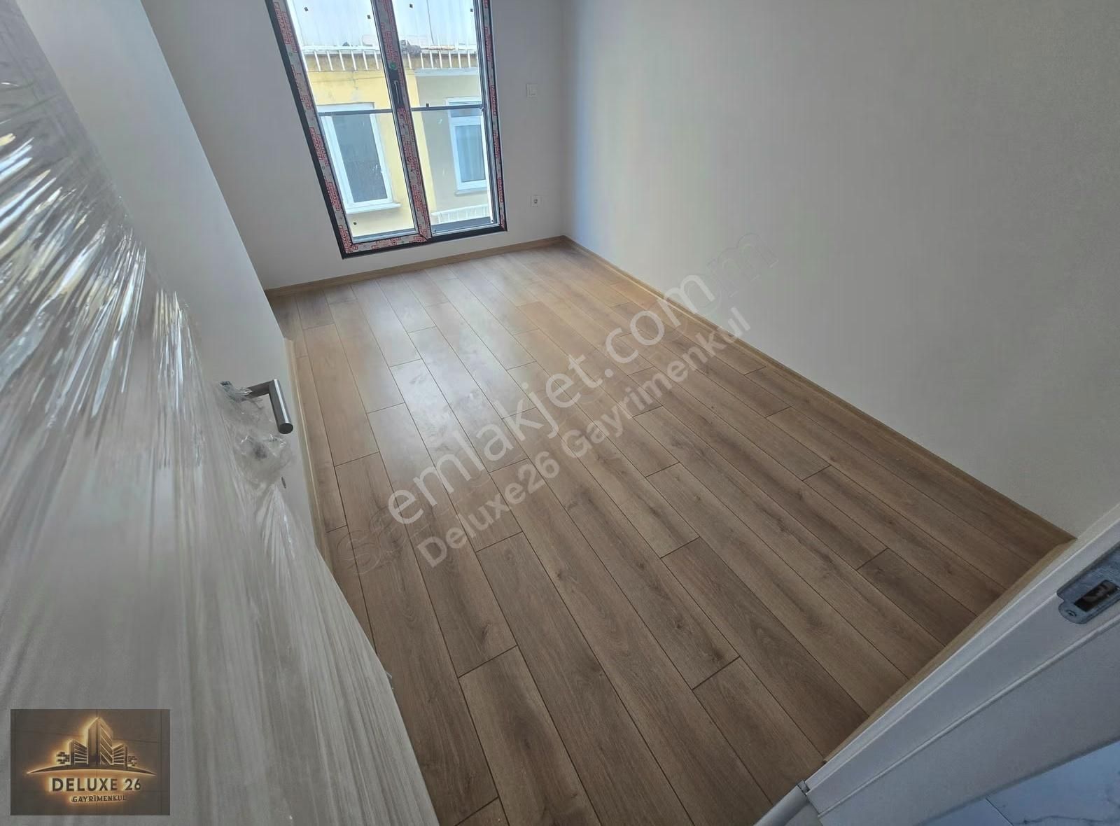 Deluxe 26 'dan Nezih Muhitte Manzaralı Otoparklı 3+1 Ferah Daire - Görsel 22