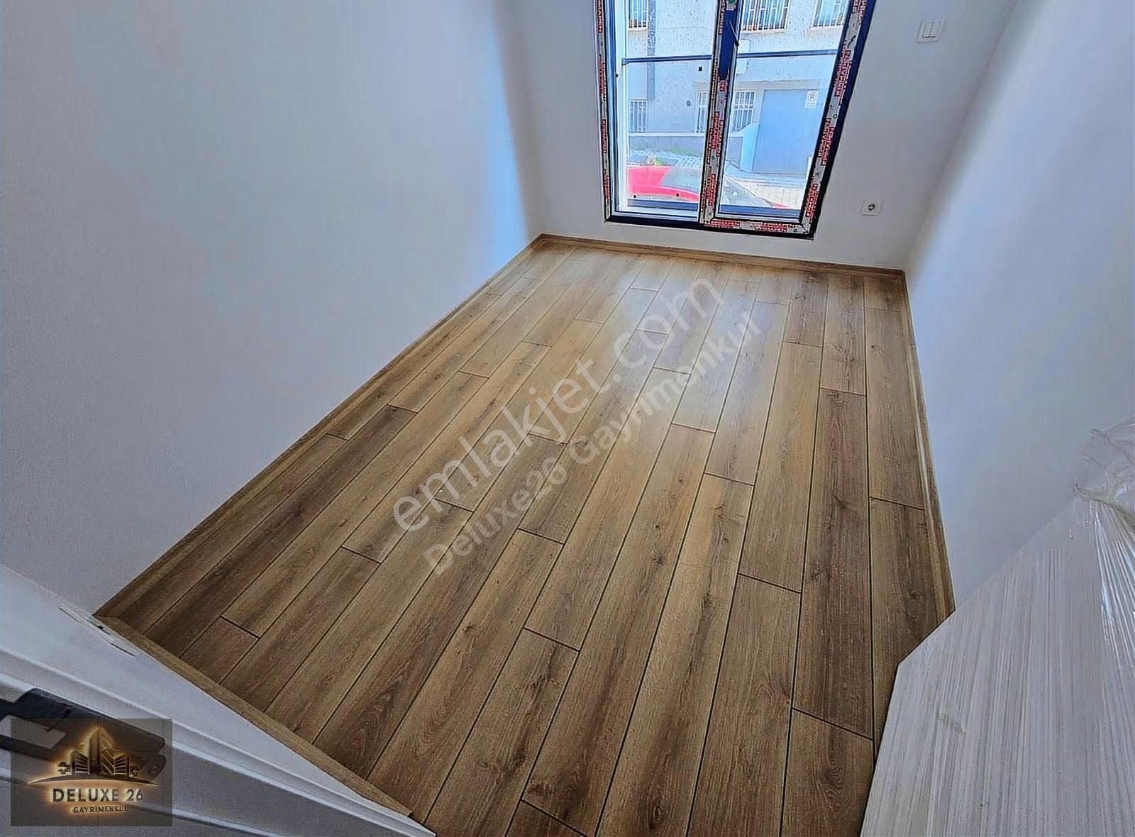 Deluxe 26 'dan Nezih Muhitte Manzaralı Otoparklı 3+1 Ferah Daire - Görsel 20