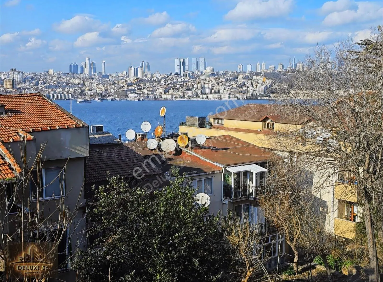 Deluxe 26 'dan Nezih Muhitte Manzaralı Otoparklı 3+1 Ferah Daire