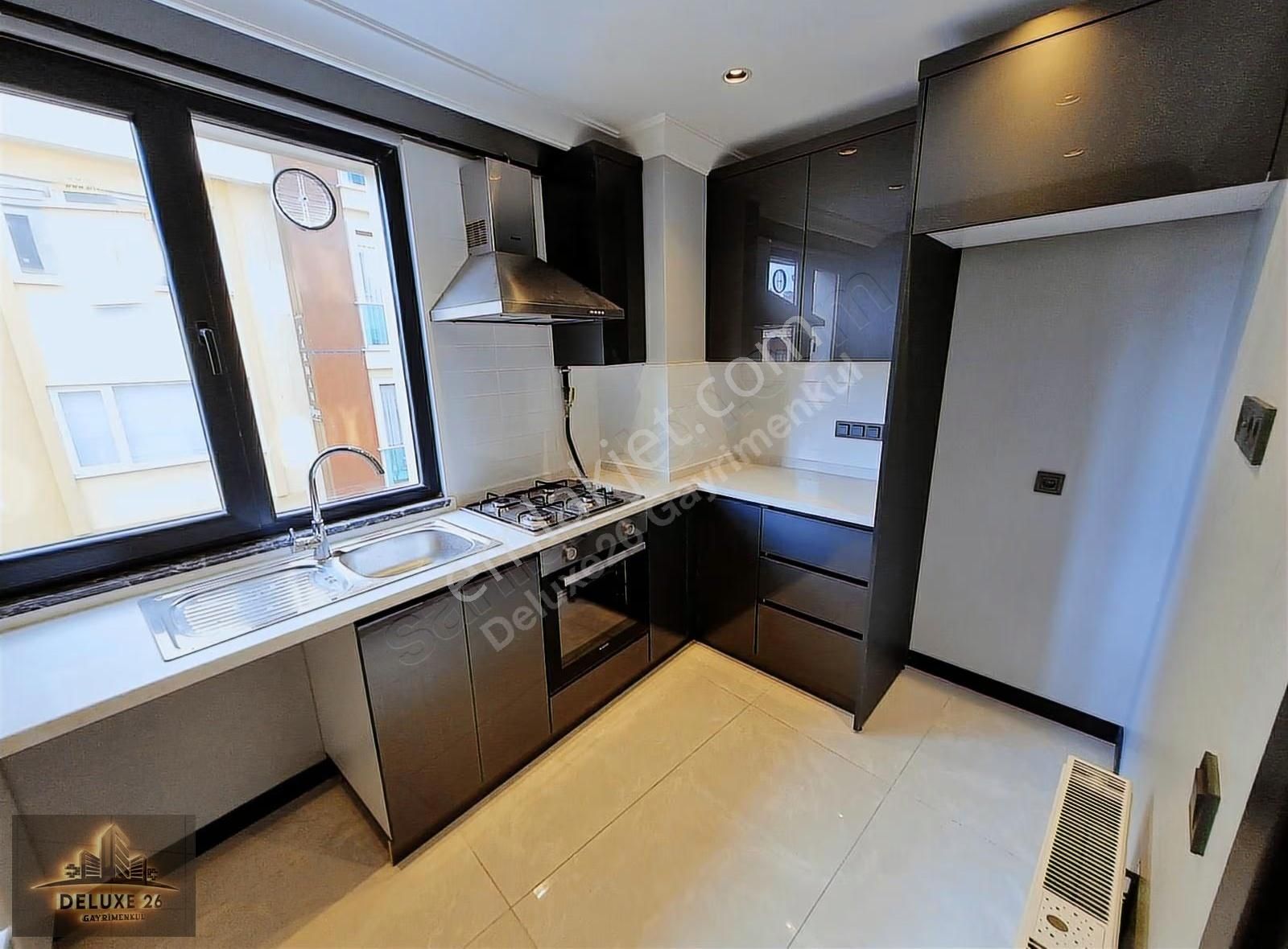 Deluxe 26 ' Dan Yeni Binada Asansörlü Ara Kat 3+1 120 M2 Daire - Görsel 2