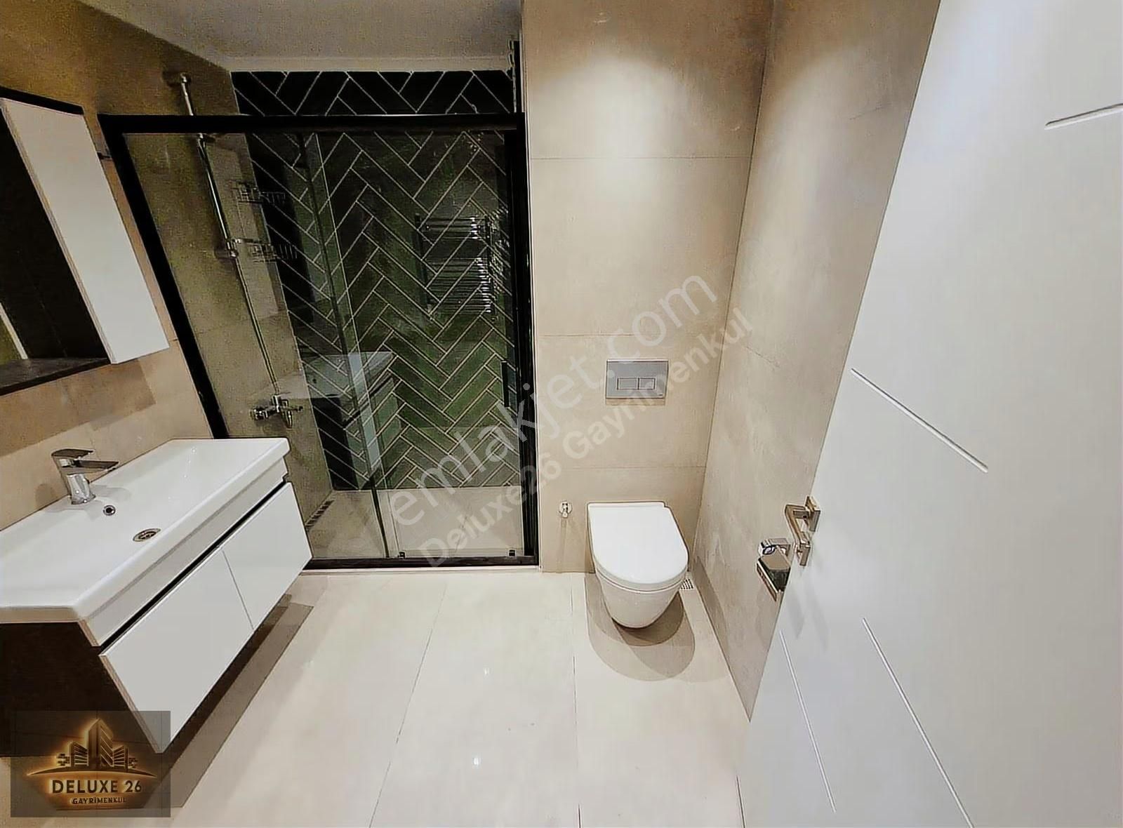 Deluxe 26 ' Dan Yeni Binada Asansörlü Ara Kat 3+1 120 M2 Daire - Görsel 8