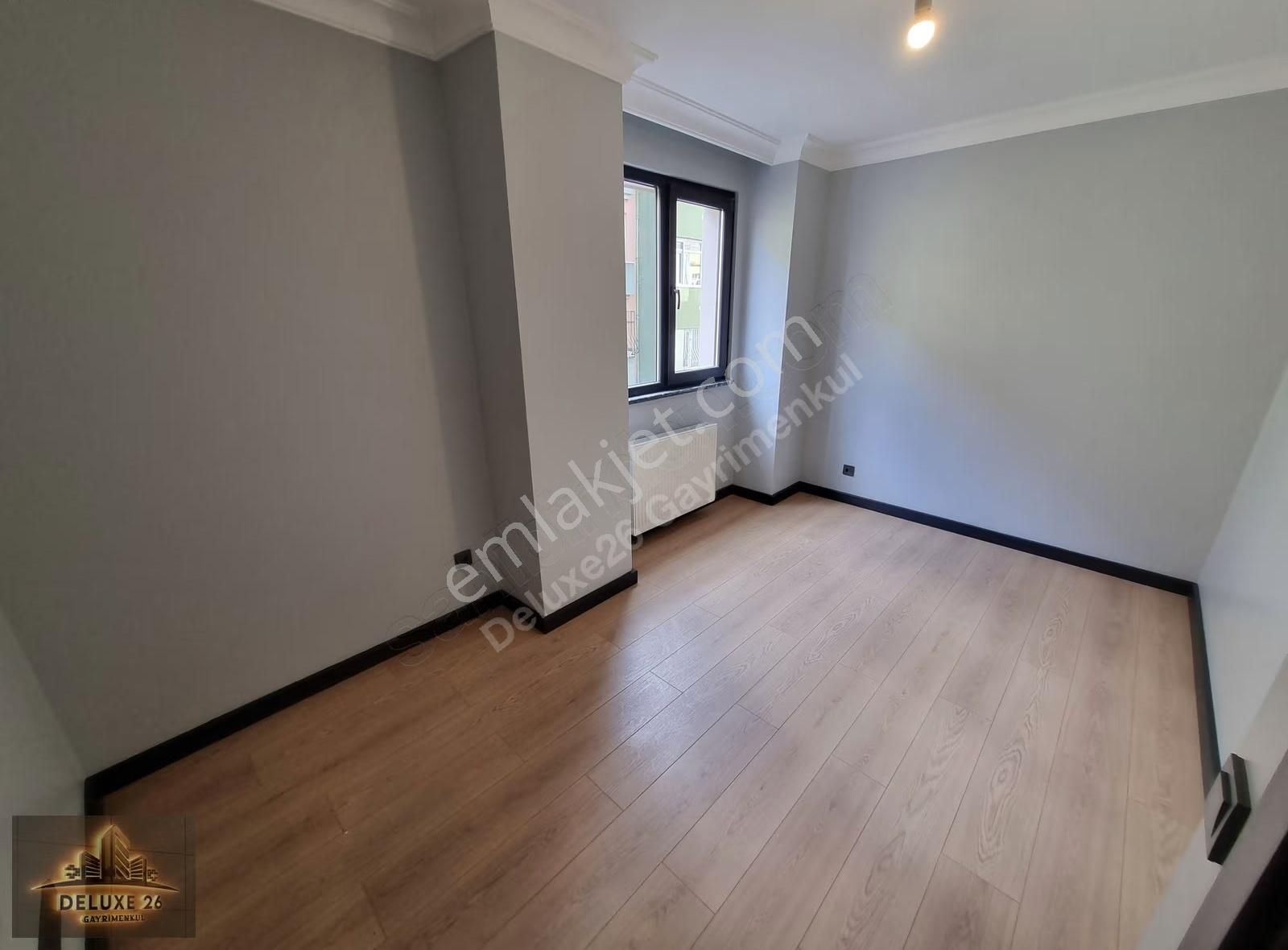 Deluxe 26 ' Dan Yeni Binada Asansörlü Ara Kat 3+1 120 M2 Daire - Görsel 13