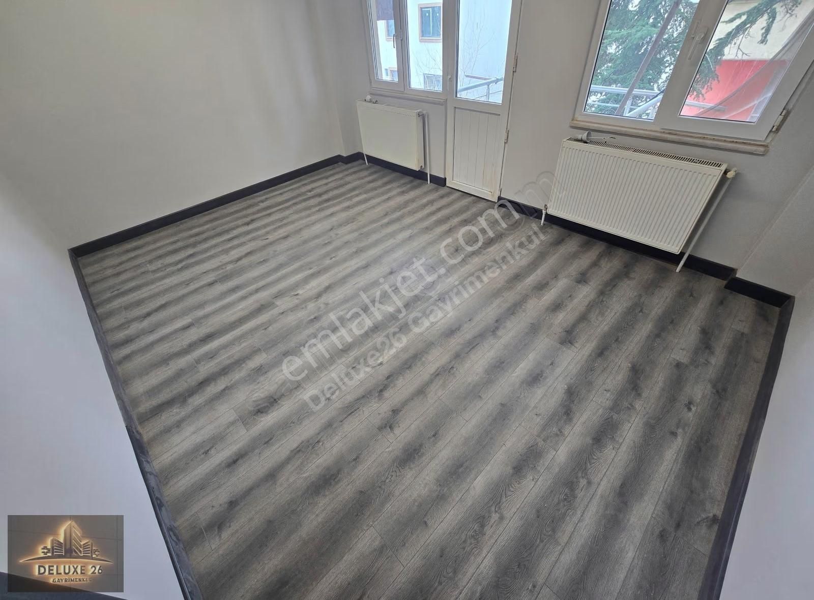 Deluxe 26 ' Dan Deniz Manzaralı Balkonlu İçi Yapılı 2+1 Daire - Görsel 5