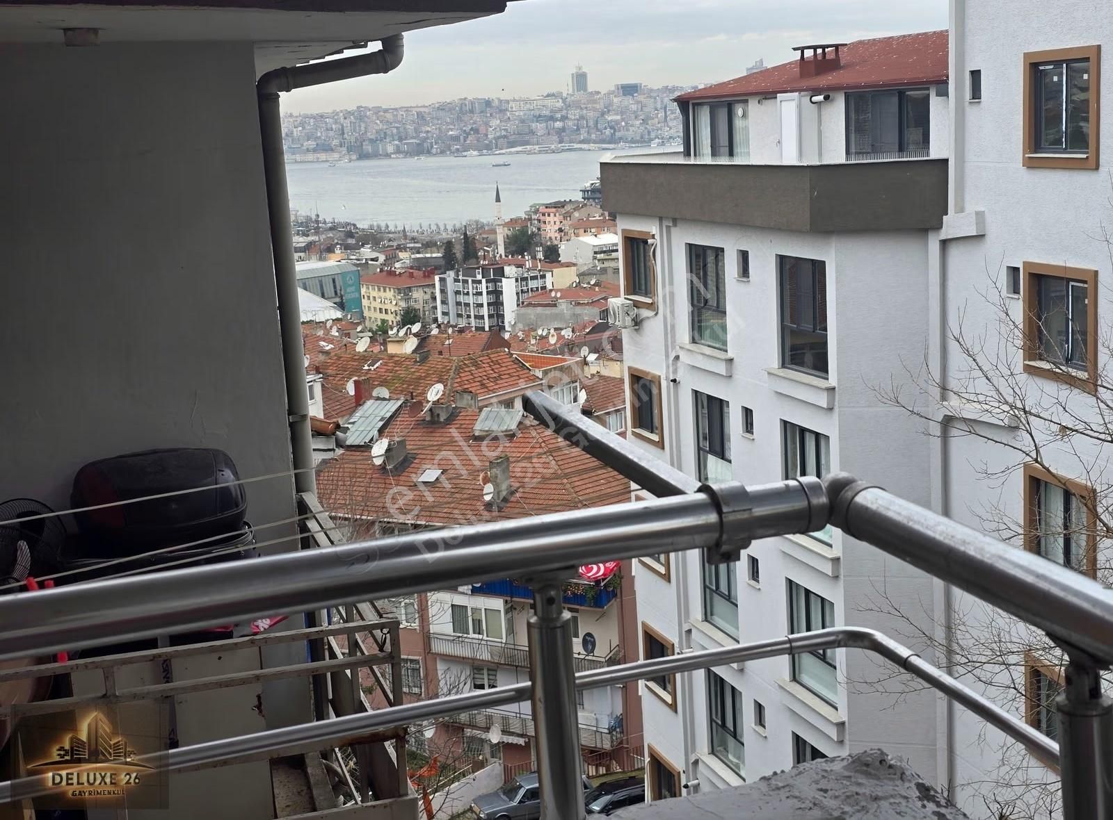 Deluxe 26 ' Dan Deniz Manzaralı Balkonlu İçi Yapılı 2+1 Daire - Görsel 8