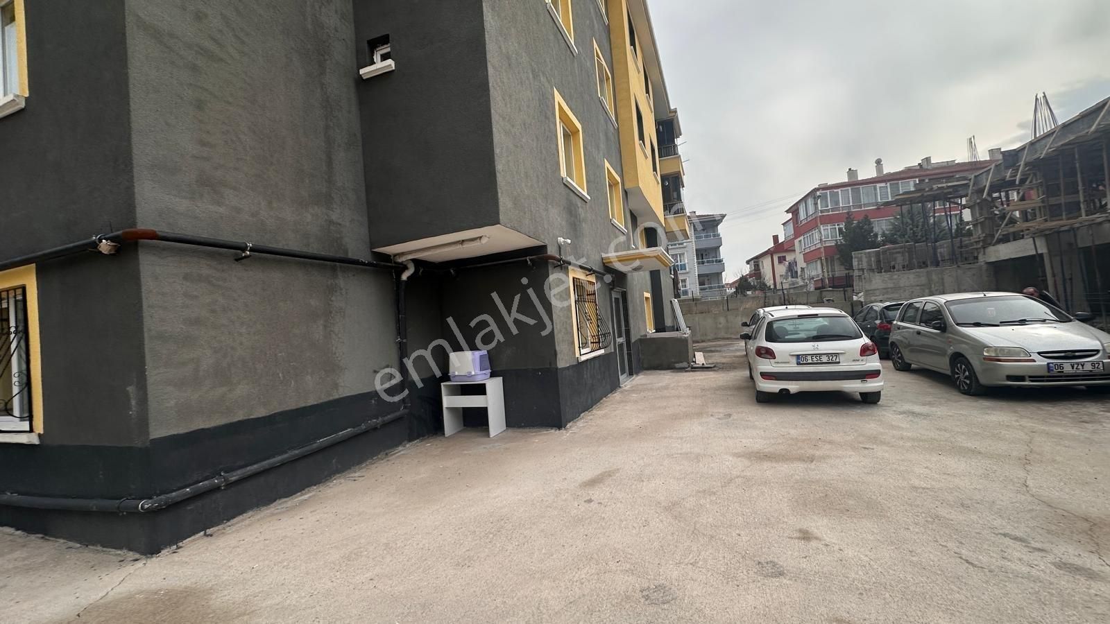 Fsn Den Asansör Ve Ebeveyn Banyolu 2 Yıllık Bina Da Katta 3+1 - Görsel 32