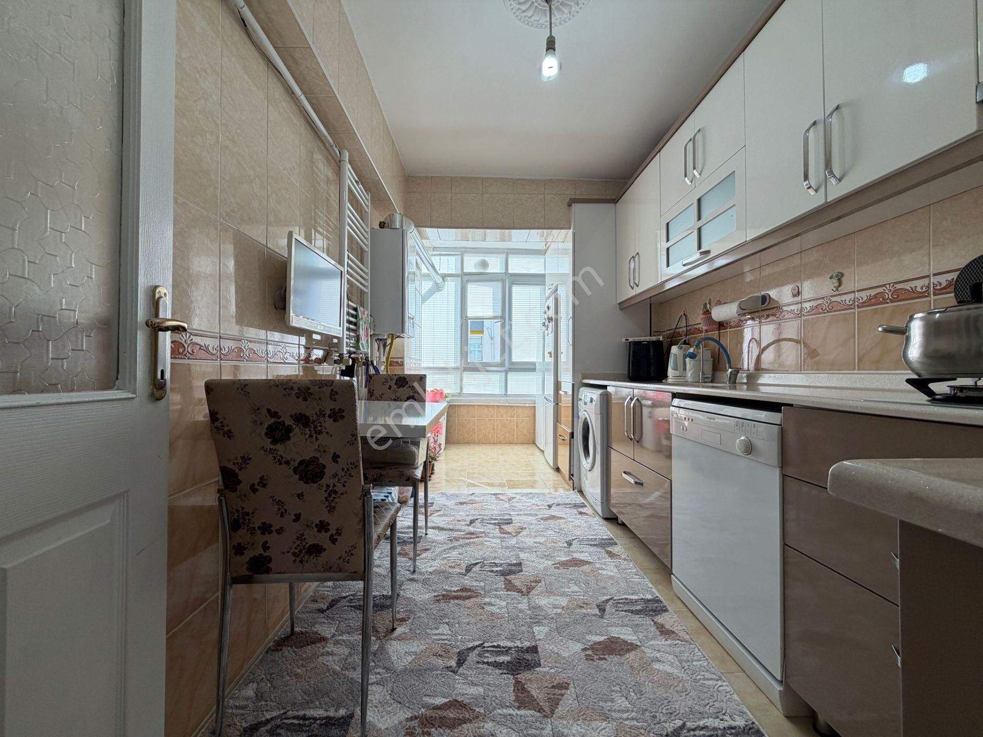 Sincan Malazgit Mah.'de Satılık 3+1 Ara Katta Daire - Görsel 4