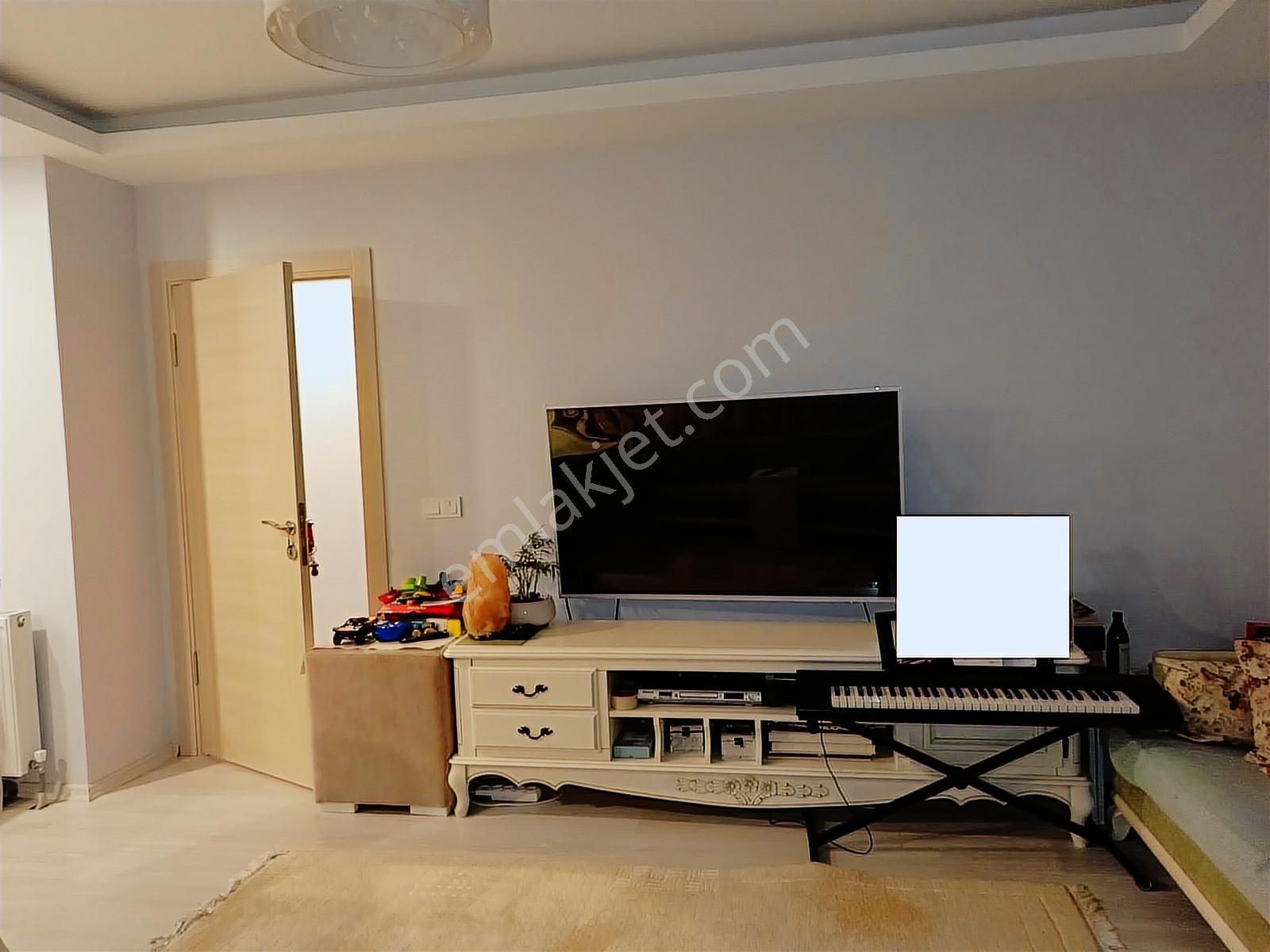 Yeni Binada 2+1 Özgürlük Parkına Çok Yakın,ara Katta Kombilidir. - Görsel 3