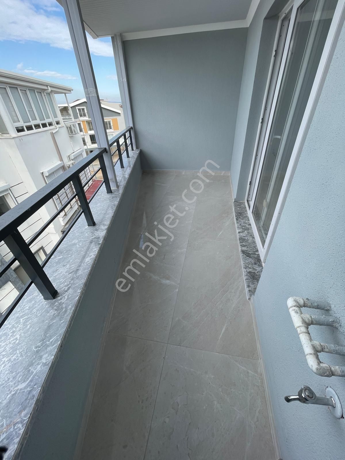 Didim Stadyum Mevkisinde Asansörlü Binada 3+1 Dubleks Daire - Görsel 14